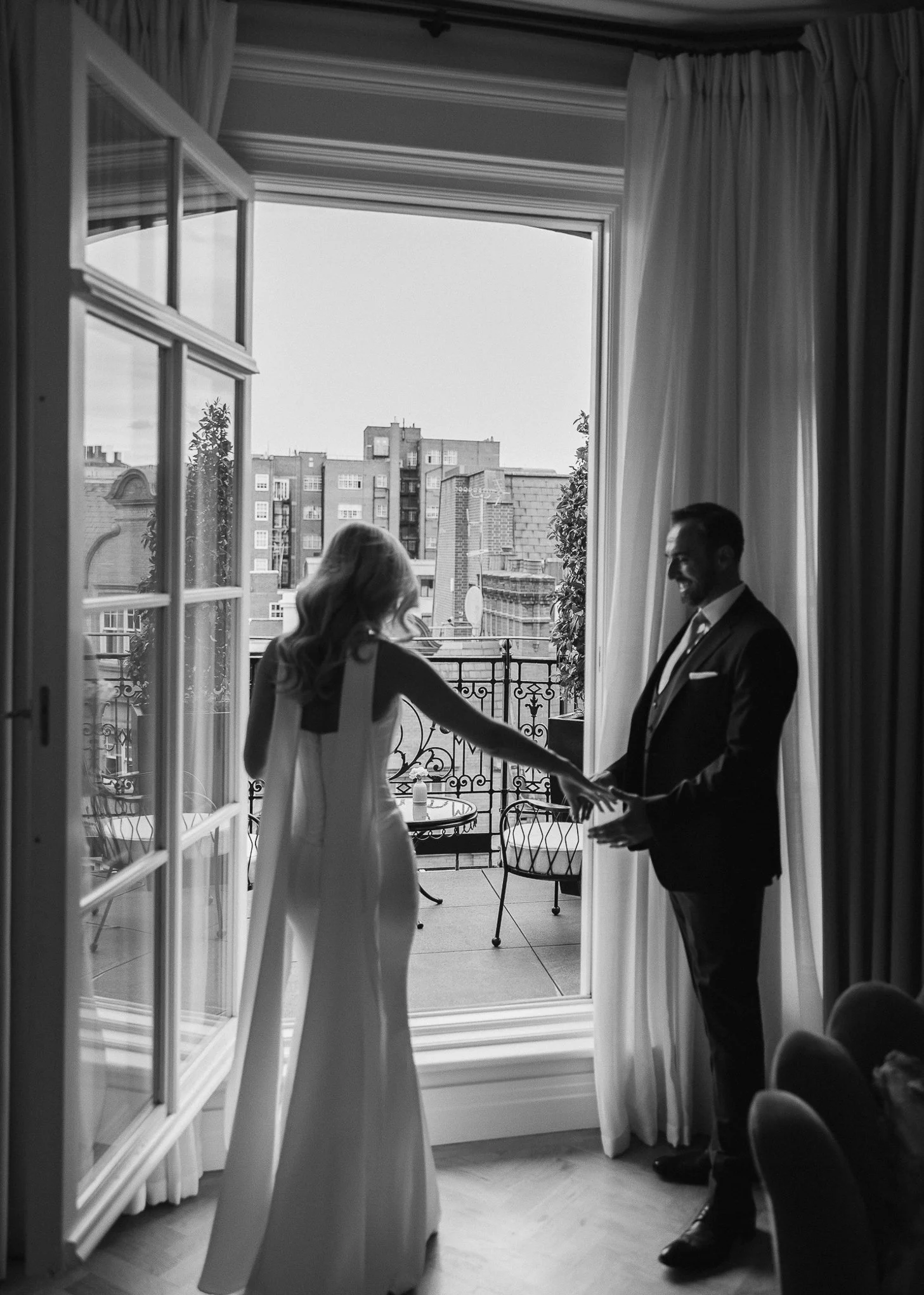 Elegant modern intimate Chelsea Town Hall Ivy Garden Wedding Photography-14.jpg
