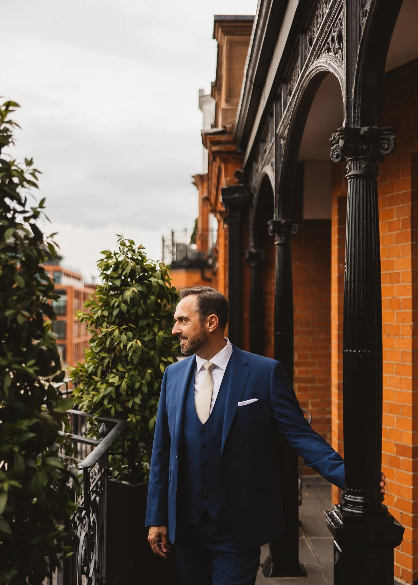 Elegant modern intimate Chelsea Town Hall Ivy Garden Wedding Photography-17.jpg