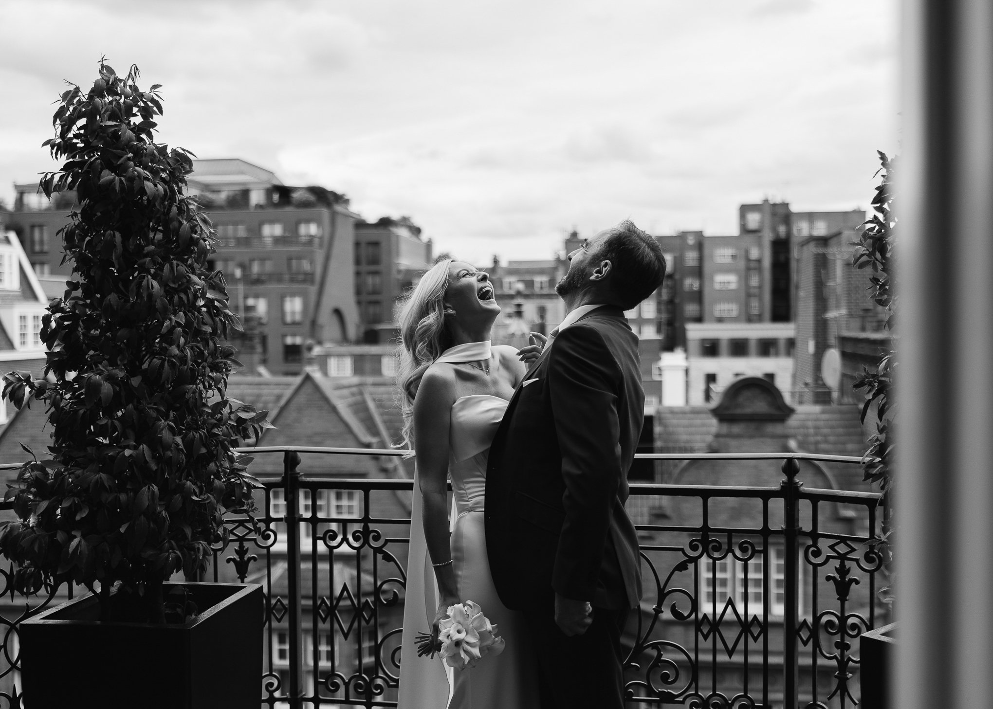 Elegant modern intimate Chelsea Town Hall Ivy Garden Wedding Photography-21.jpg