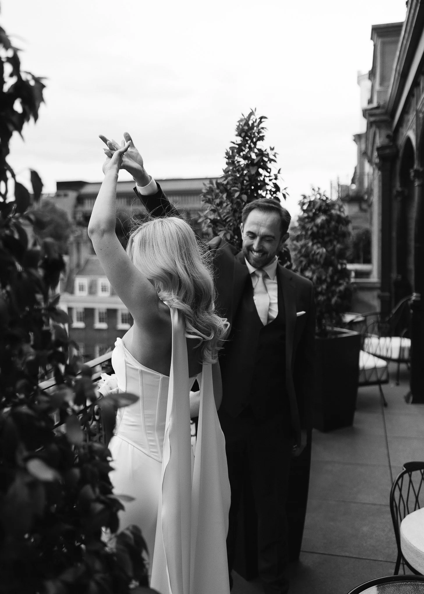 Elegant modern intimate Chelsea Town Hall Ivy Garden Wedding Photography-22.jpg