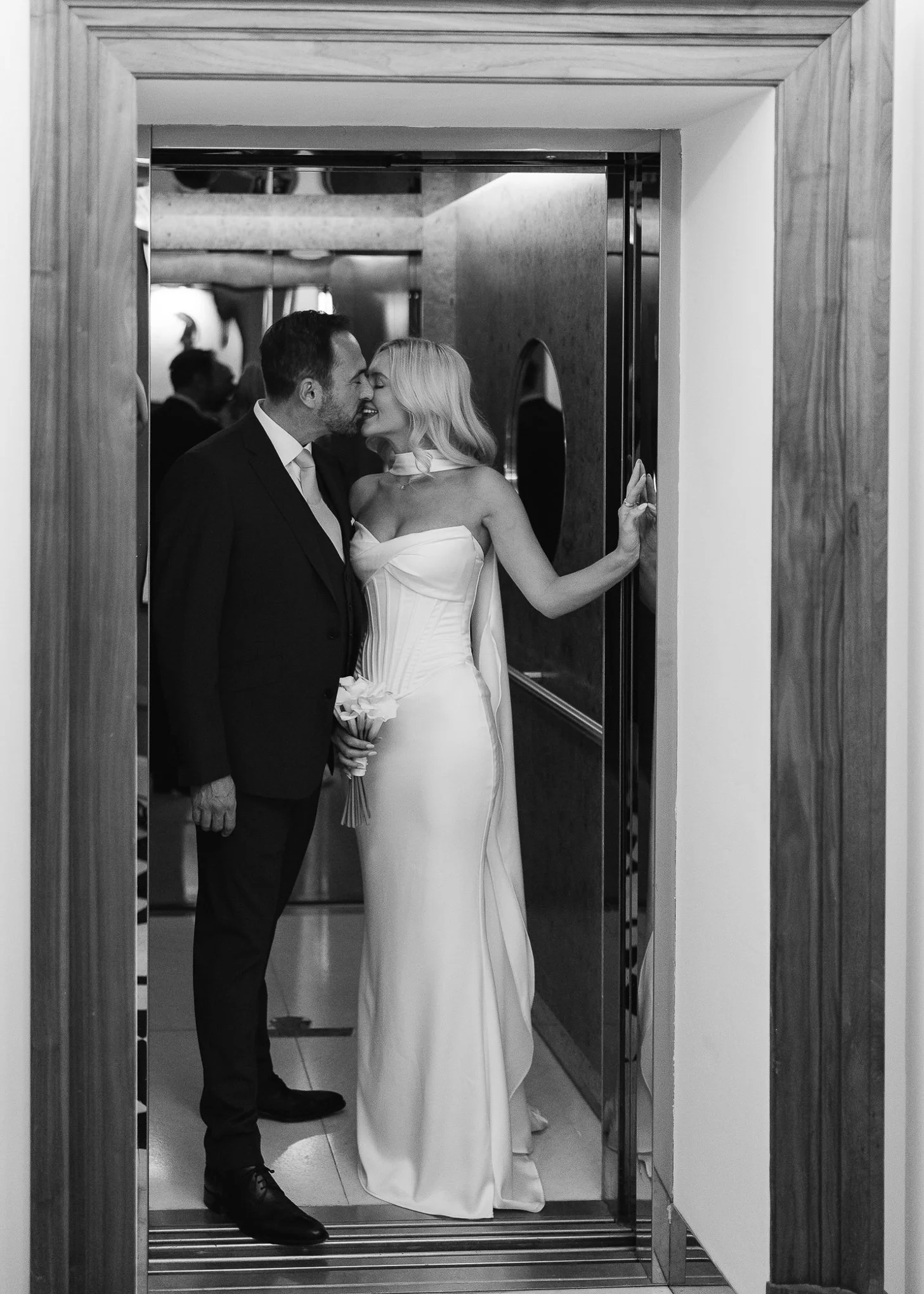 Elegant modern intimate Chelsea Town Hall Ivy Garden Wedding Photography-34.jpg