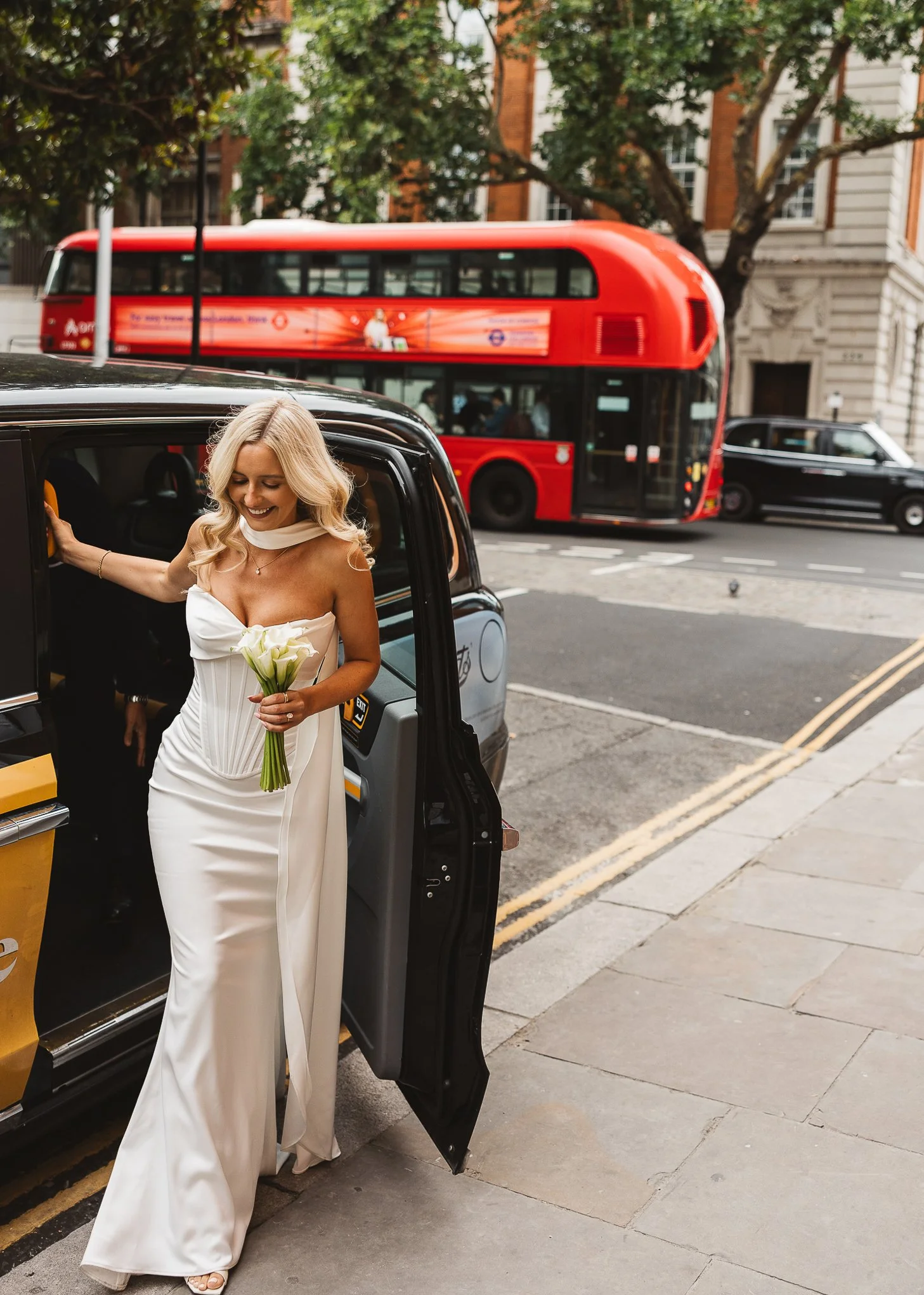 Elegant modern intimate Chelsea Town Hall Ivy Garden Wedding Photography-57.jpg