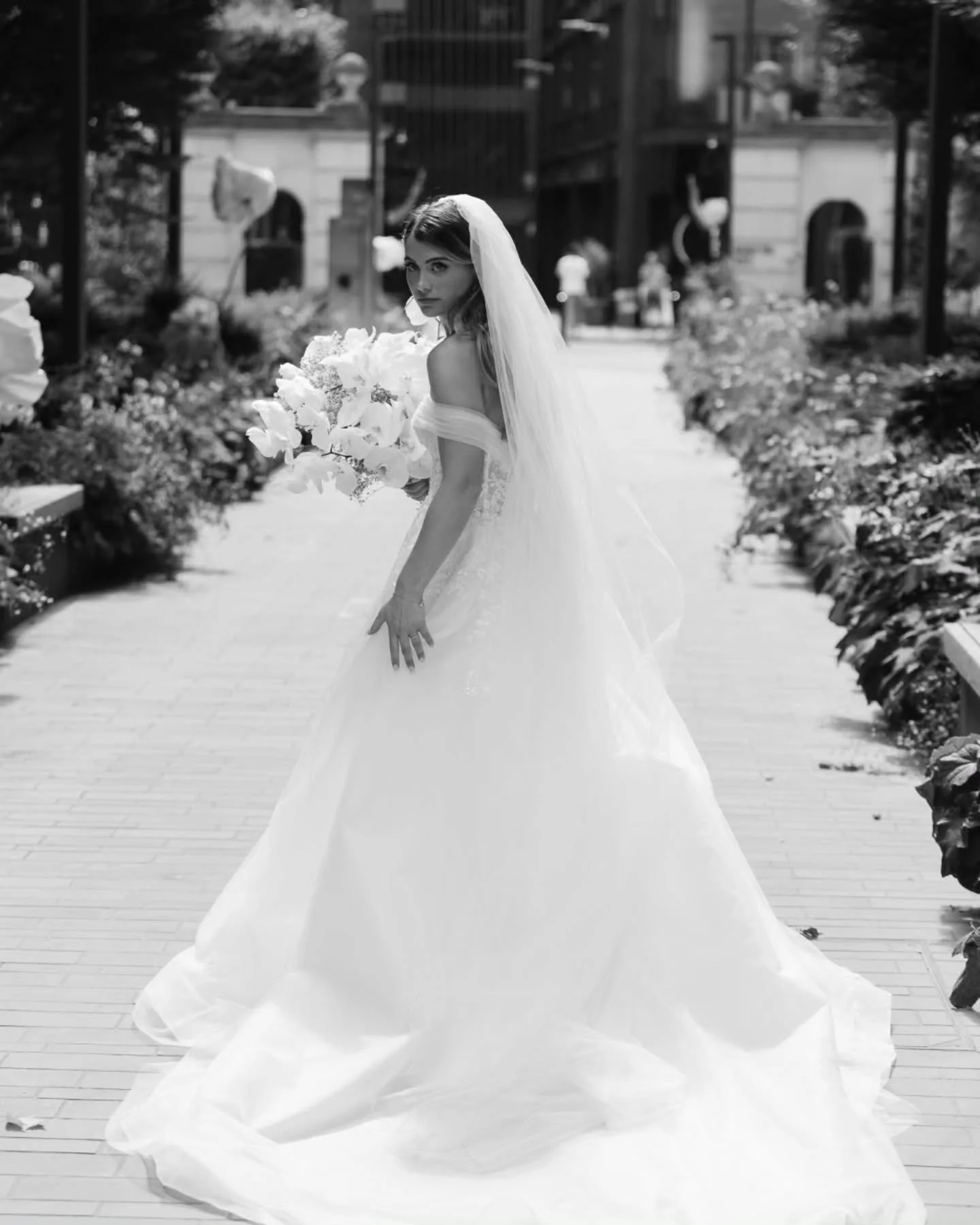 A little throw back today to this beautiful London Wedding 🖤

Some black and whites from this beautiful London wedding 🖤

@devterrace
@drakeandmorgan 
@weddingsbydandm 
@tildacollins_
@coutureandtiarasbridal 
@allurebridals 
@hotelsaintlondon

#lon
