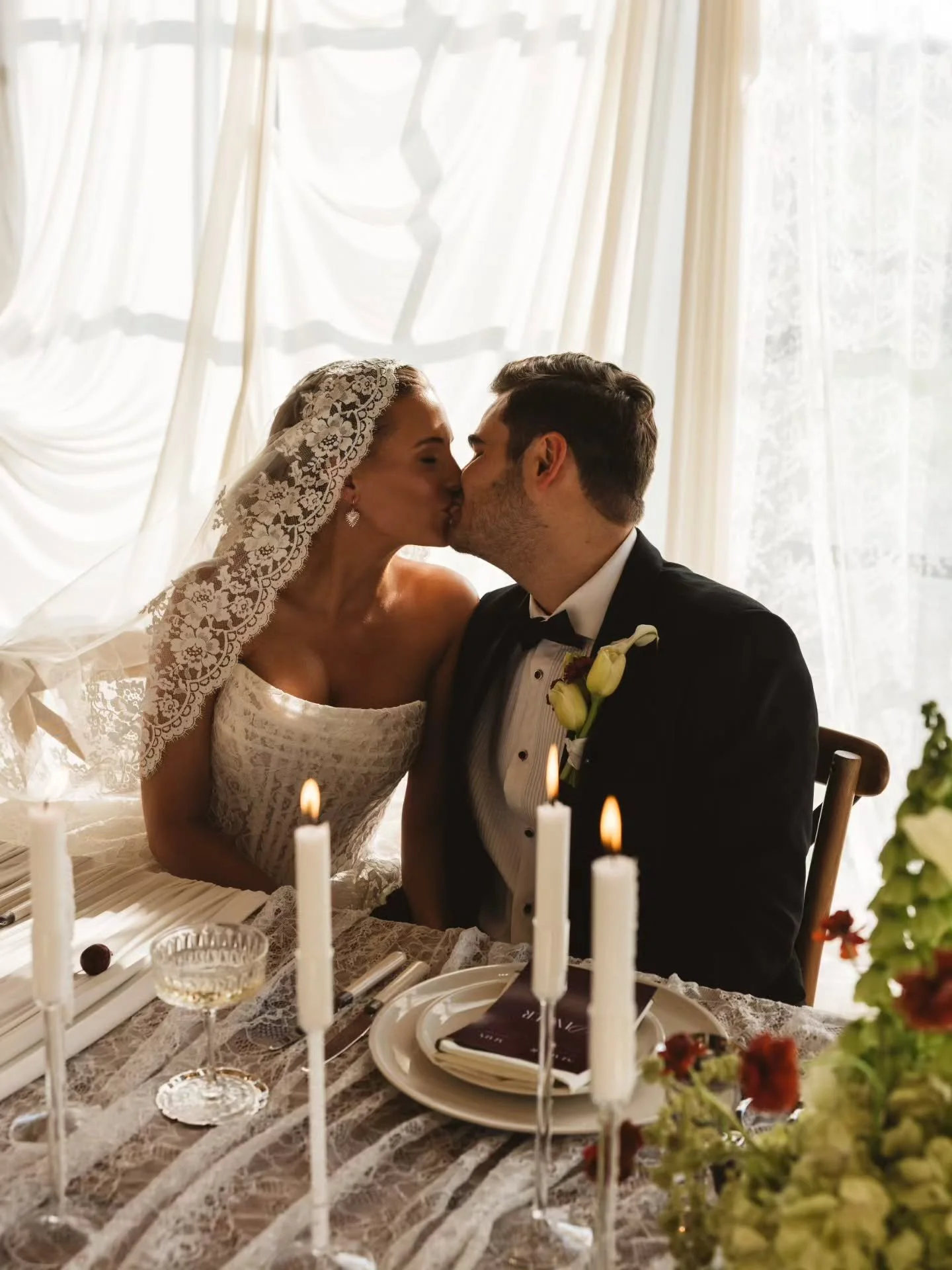 I'm so grateful that I managed to find such a wonderful and super talented bunch of people, that fully embraced my crazy, triangle seating plan doodles 🤍

I wanted to do an intimate wedding set up, but with a difference. That's when my vision of the