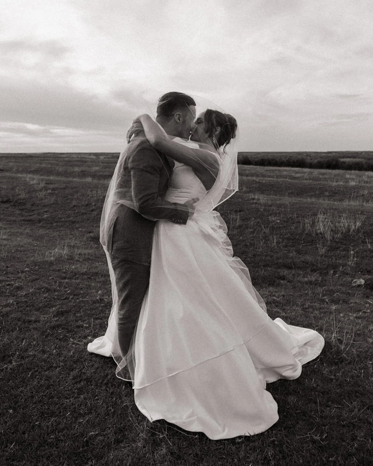 I don't even know where to start with this incredible day! It was such an honour to witness the pure love these souls have for each other 🤍 From happy tears to belly laughs and everything in between - This day had it all 🥹 

Can't wait to share mor