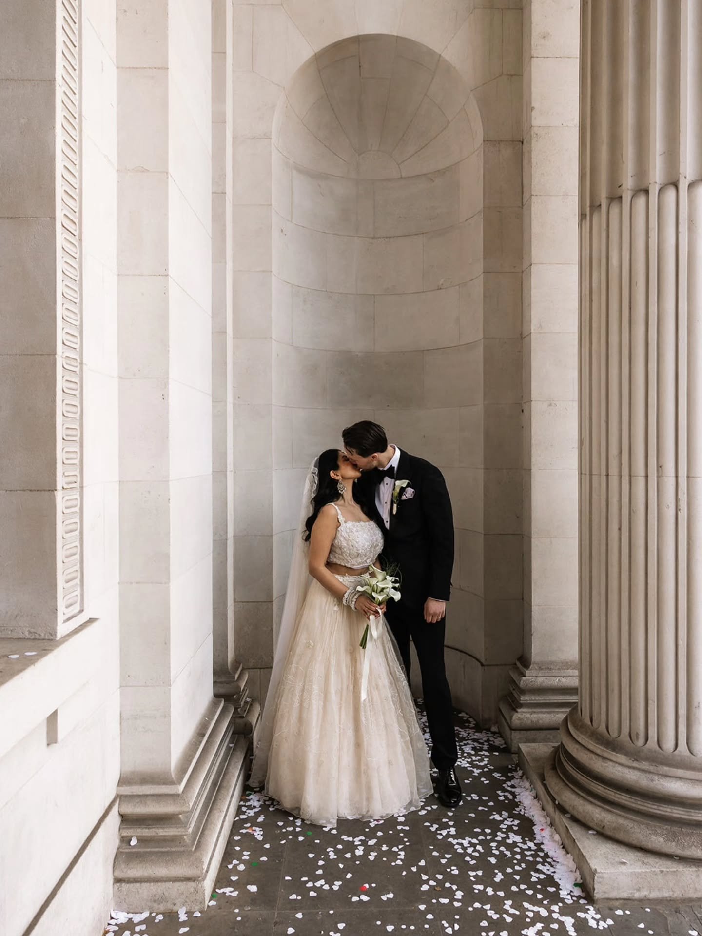 From The Ned to Old Marylebone Town Hall, then through London on a red bus and into a candlelit reception at The Hackney. Every part of this day felt timeless and personal. Handwritten letters waiting at every place setting, tears through the speeche