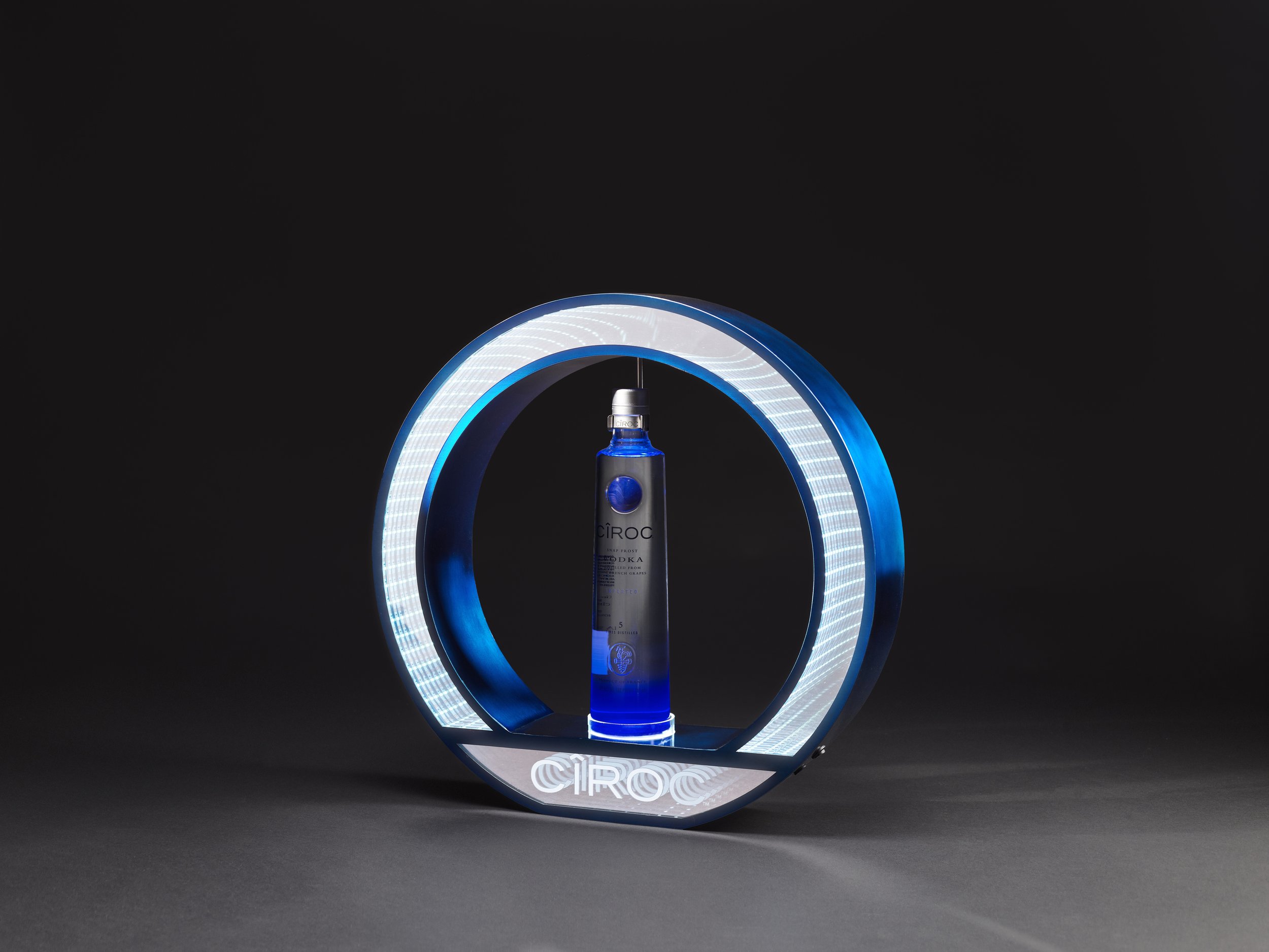 CirocNightlife-BottlePresenter.jpg
