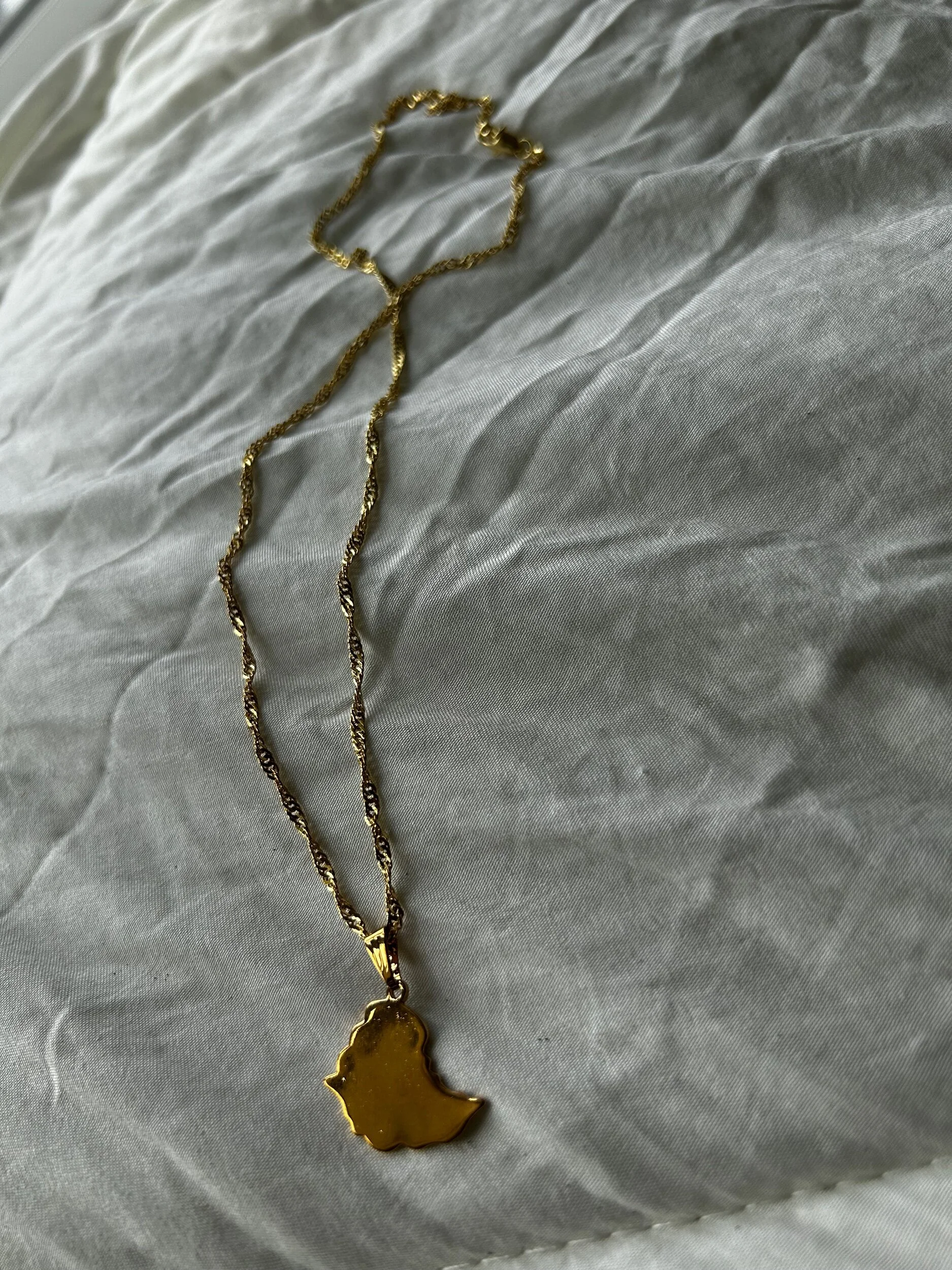 7CC73DDD-56F9-4FF5-92F7-E20DCCD3146B