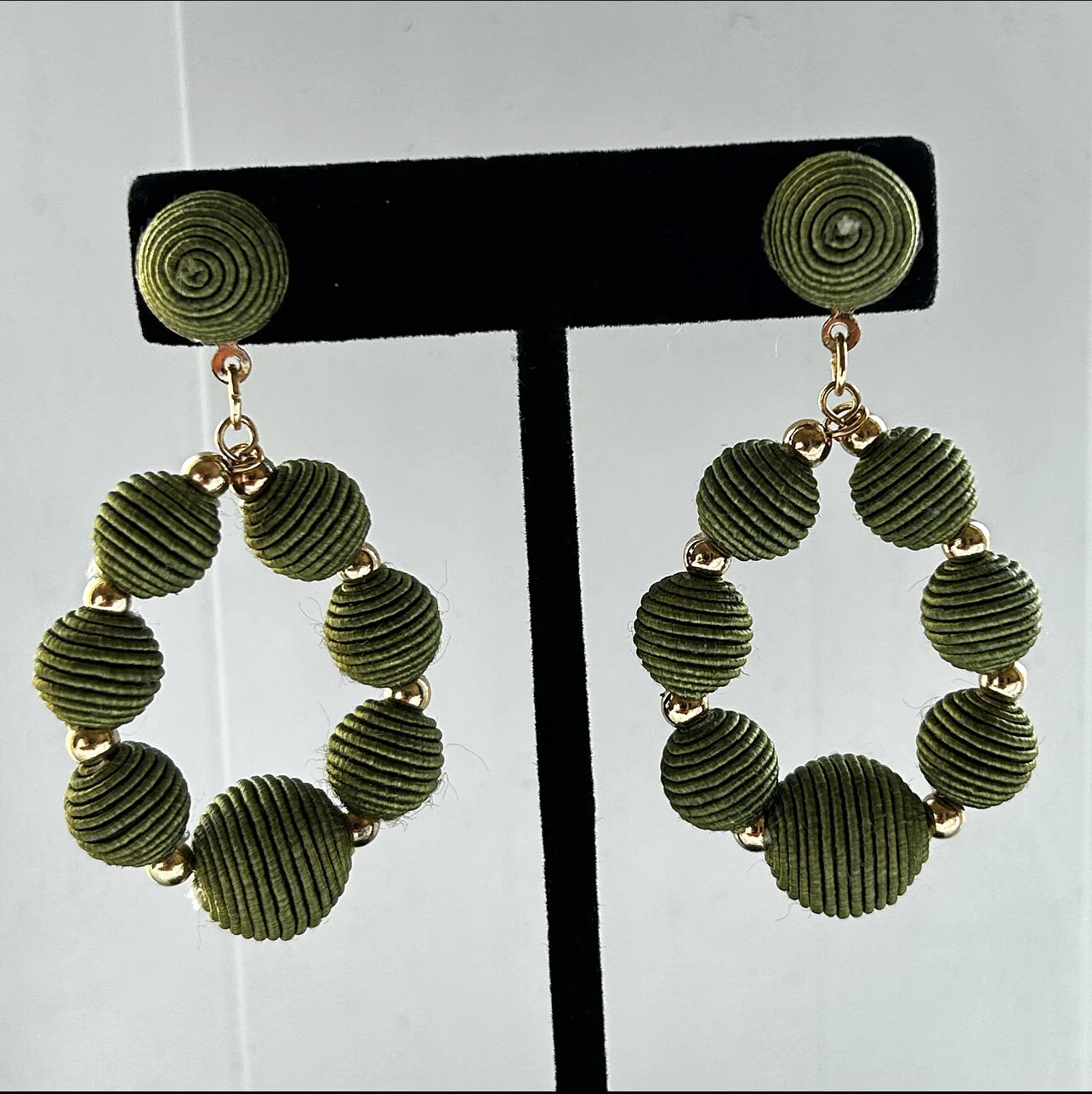 8A0632D3-CC79-4D0E-BDF9-3FDC7041ECDE