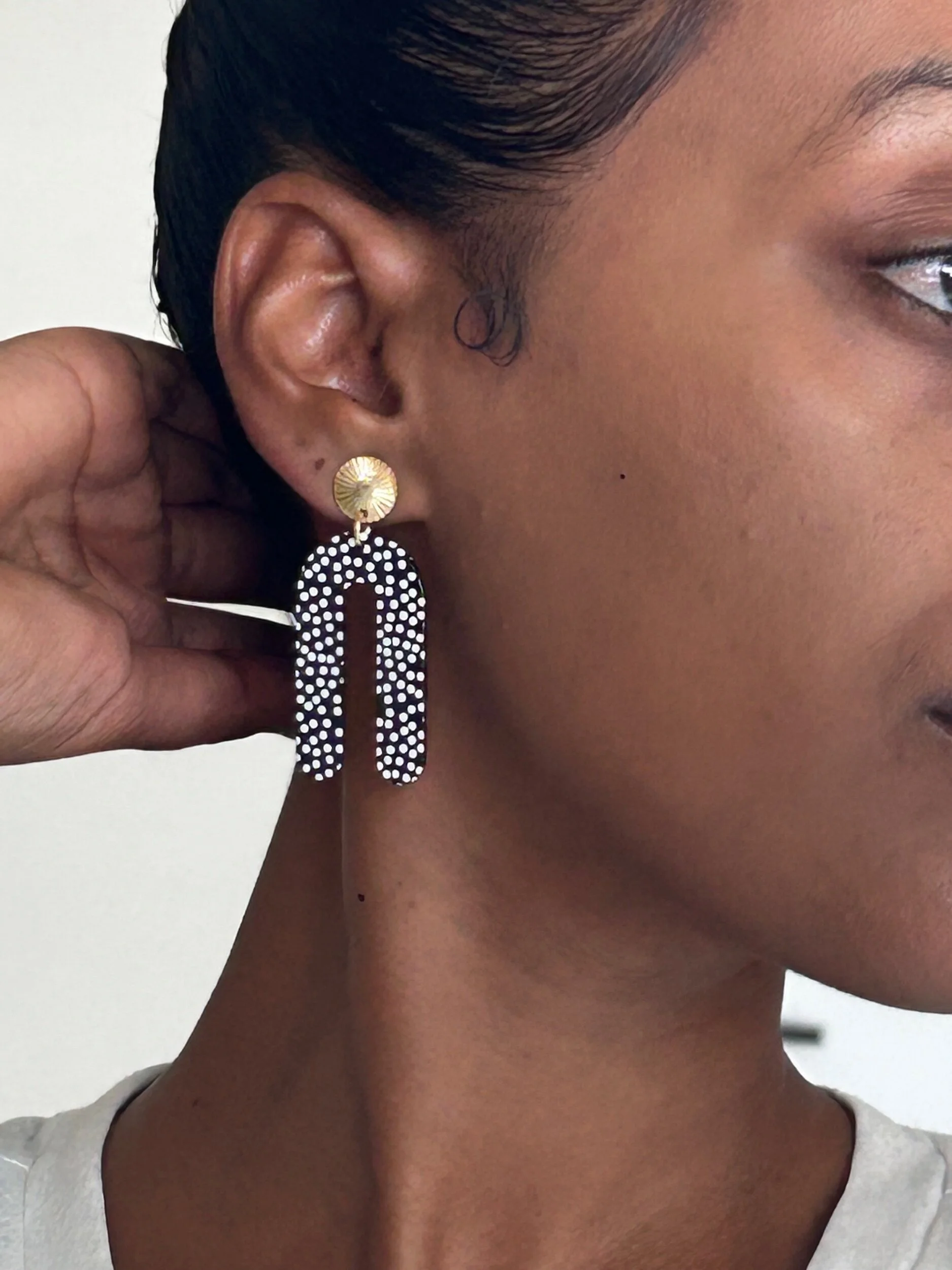 01B569A9-75AE-41F4-A308-755397380C17