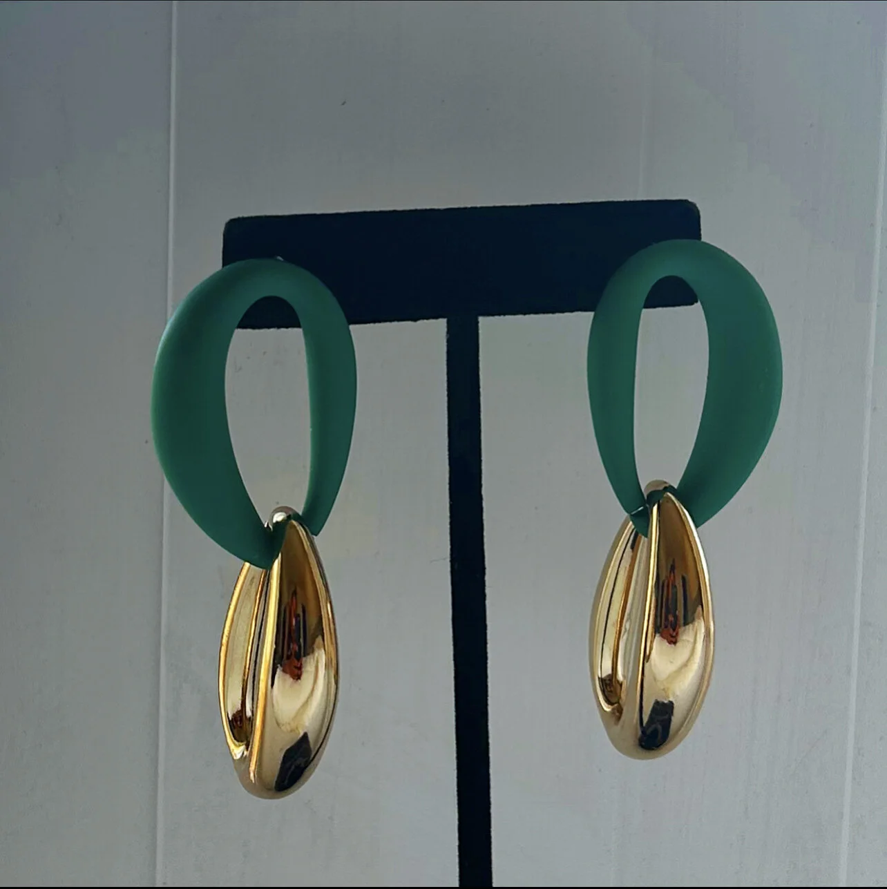 353C0671-46F0-4CBF-A486-64F0FD504EA8