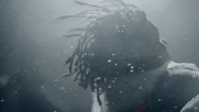 drowning_in_gold_-_sierou (360p).gif