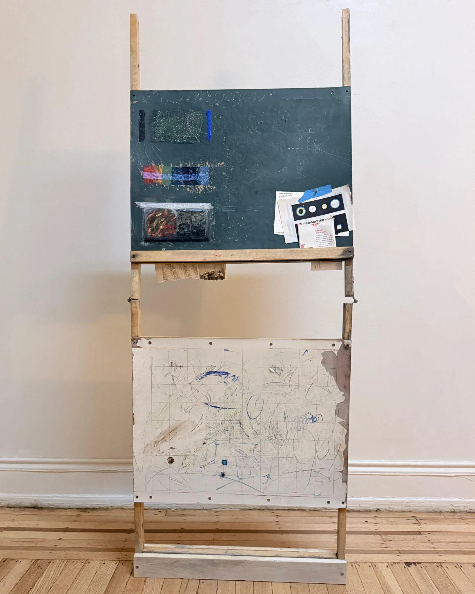 Nate Jackson
Theoretical Negation, 2026
reconstructed window frame, insulated glass unit, copy paper, acrylic, magazine paper
16 x 14 inches (40.6 x 35.6 cm)