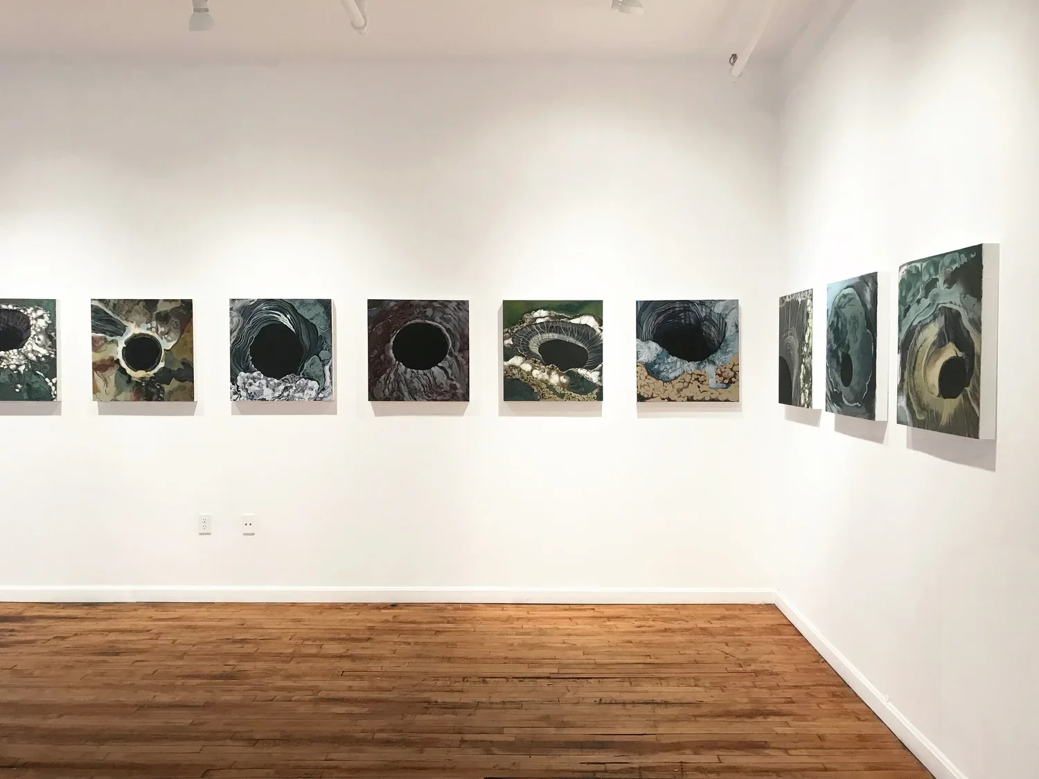 Cristi+Rinklin_Installation+view_Harbingers_Corner.jpg.webp