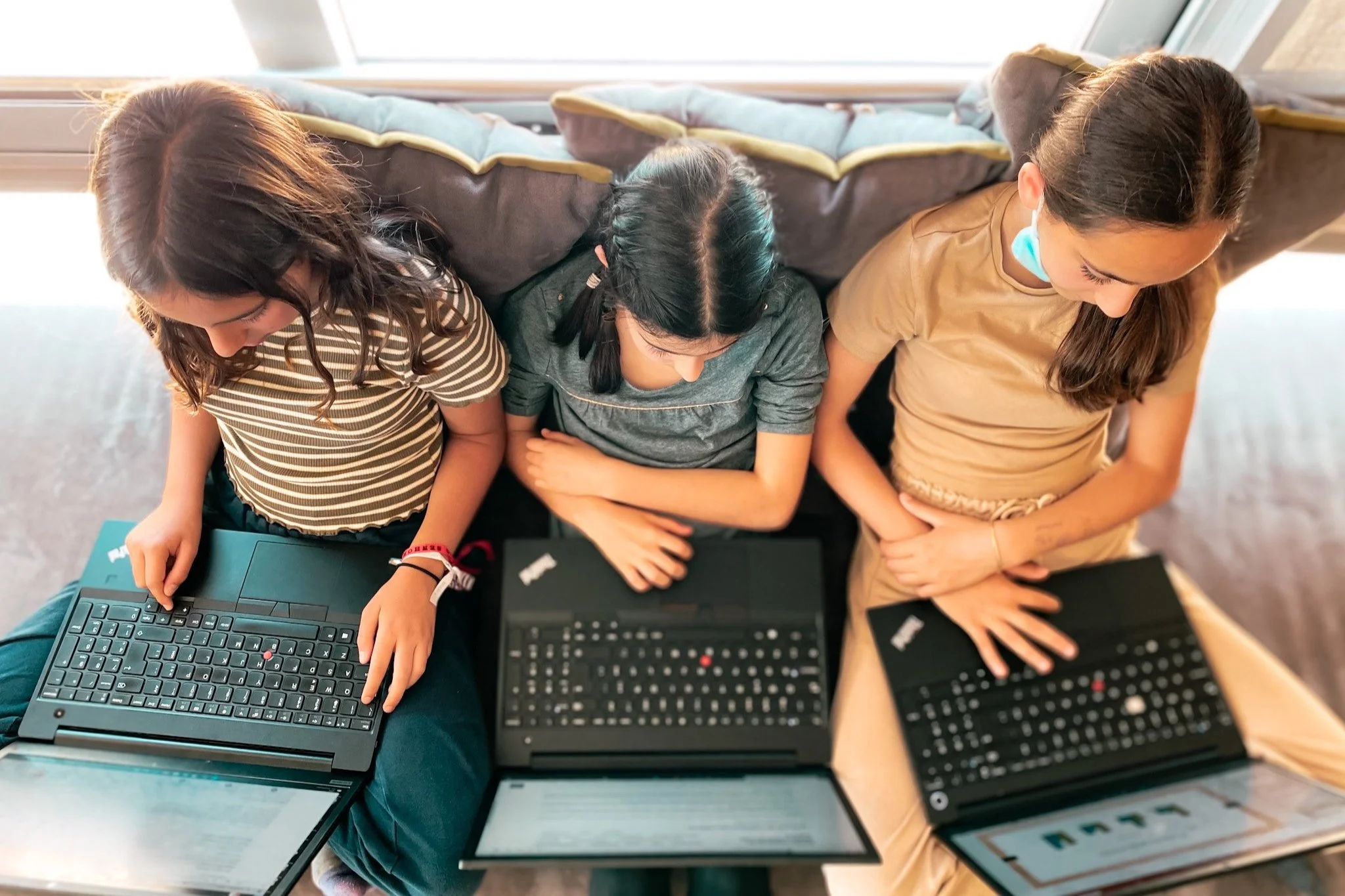 Attention, focus and freedom: are we stuck to our screens?