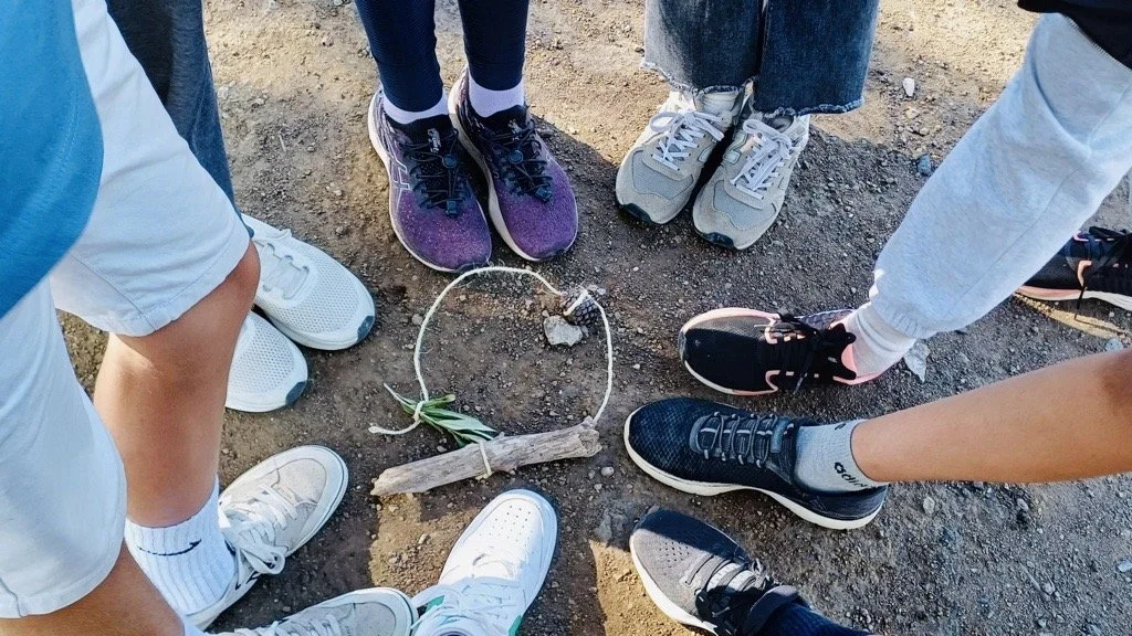 Middle School Students Participate in Nature-Based Team Building Activity&nbsp;| Participam em Atividade de Team Building relacionada com a Natureza