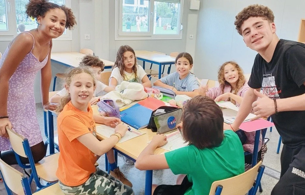 Empowering Learning With Our Peer-to-Peer Program | Capacitar a aprendizagem com o nosso programa peer-to-peer