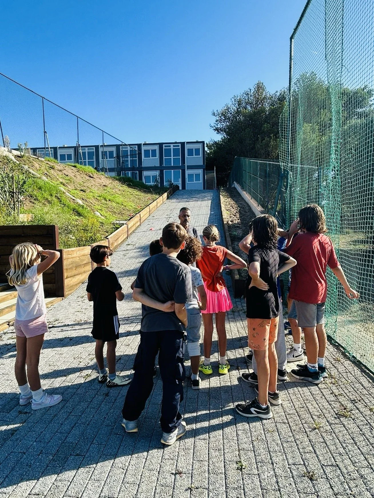 Cross-Country Training has began for Primary and Middle School Students | Cross-Country Training começou para os alunos da Primária e do Middle School