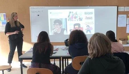 School of Visual Arts NYC: A Star-Studded Visit to Aprendizes School | Escola de Artes Visuais de Nova York: Uma visita de estrelas à Escola Aprendizes 