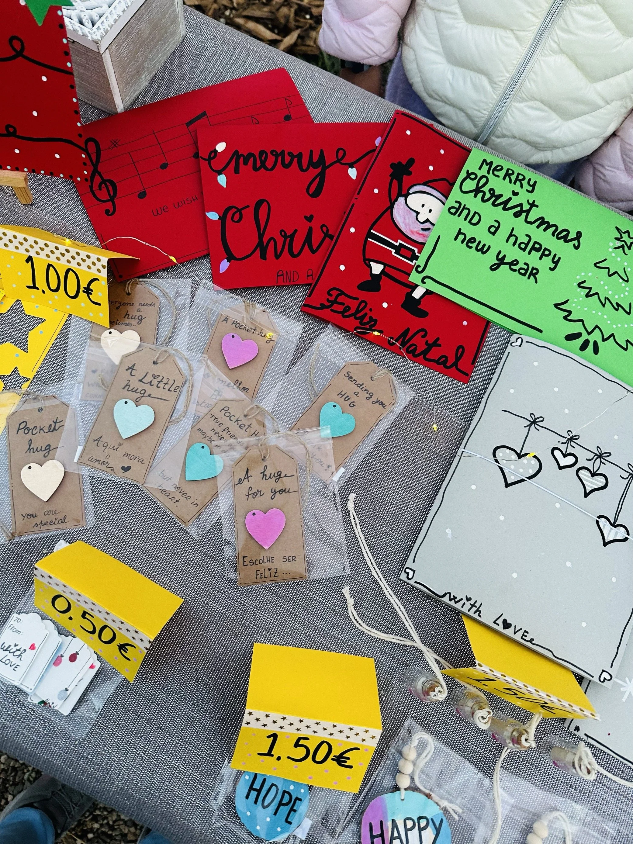 Christmas Biomarket at Escola Aprendizes Brings Holiday Cheer | Biomarket de Natal da Escola Aprendizes traz a alegria das festas de fim de ano