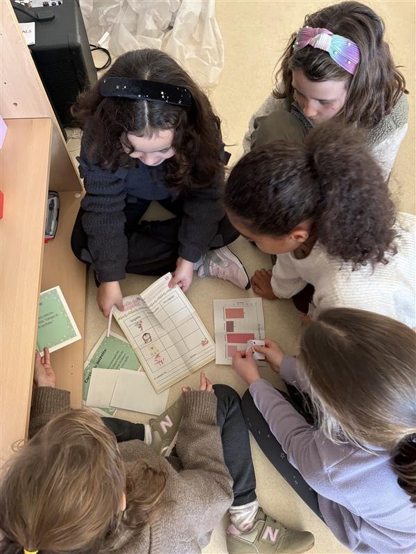 A Mysterious Treasure Hunt Adventure | Uma Misteriosa Aventura de Caça ao Tesouro