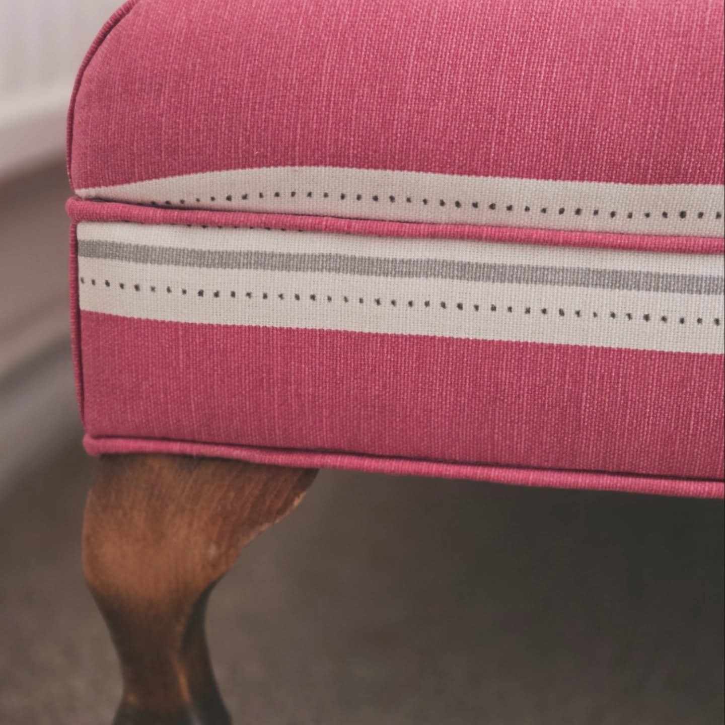 A lovely little footstool recently recovered in this great @vanessa_arbuthnott_fabrics fabric.

#reupholstery #upholsterer #vanessaarbuthnottfabrics #countryfurnishings #upholstery #curtainmaker #interiorinspiration