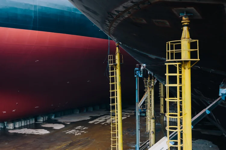 31°35'42.6N 121°27'12.3E — Shanghai Waigaoqiao Shipyard