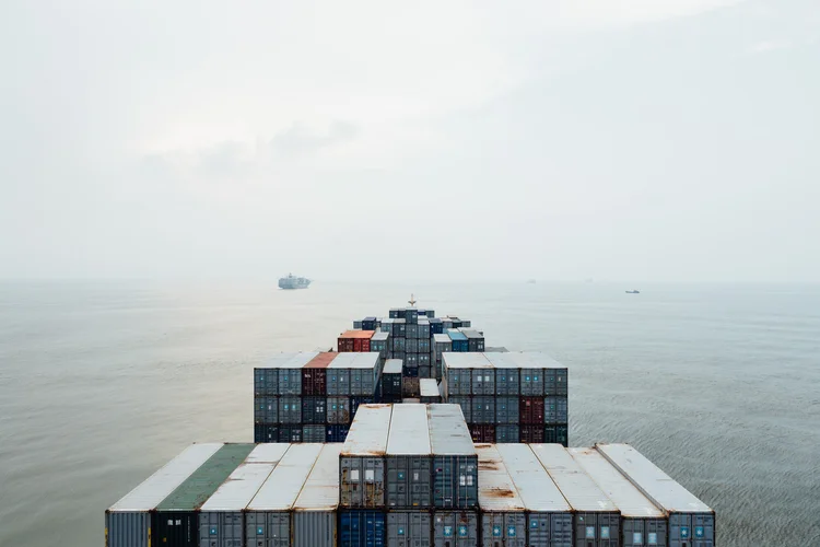 31°04'17.9"N 122°34'51.9"E — Maersk Gateshead, East China Sea