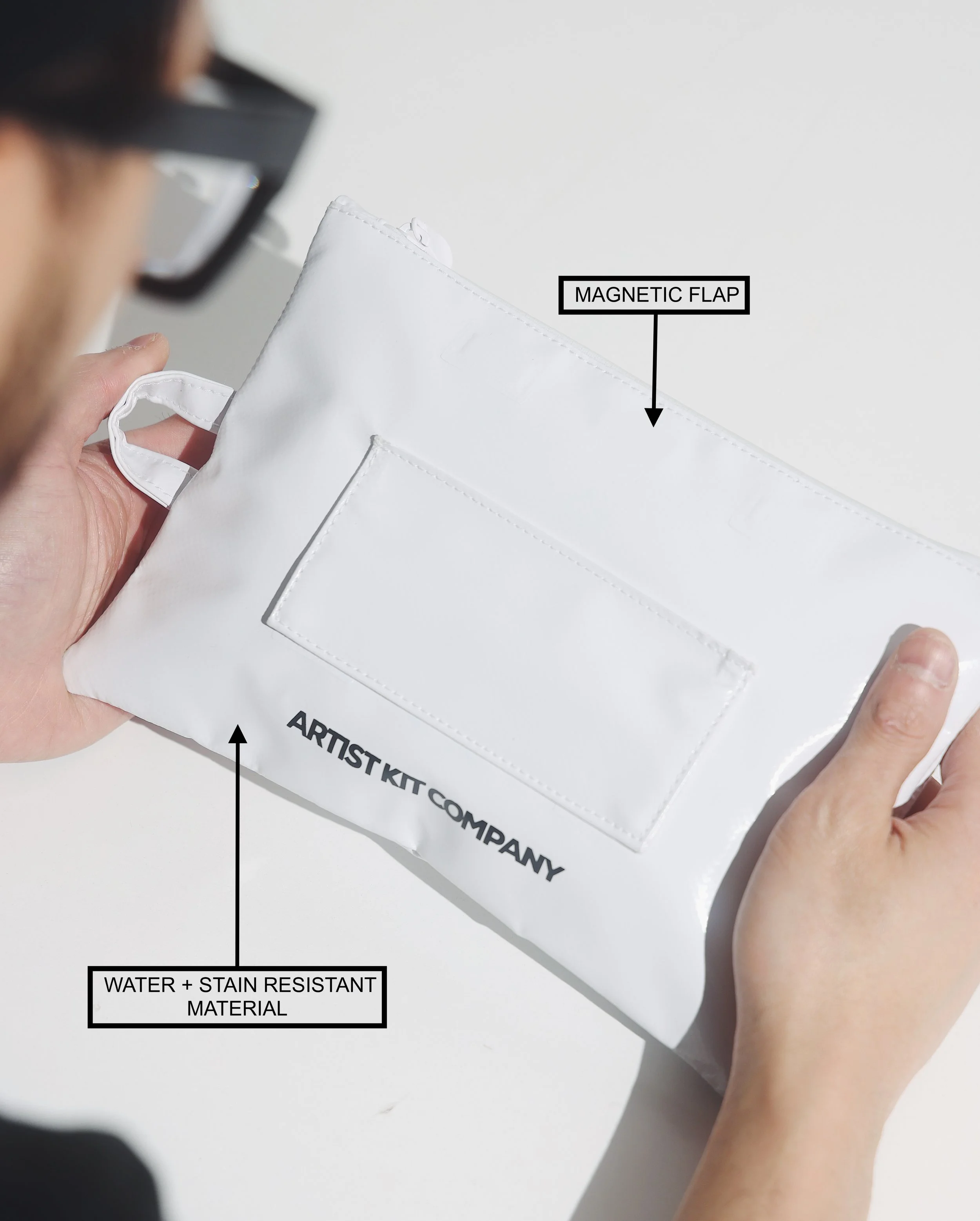 Magnetic Tissue Pouch. Artist Kit Company-6.JPG