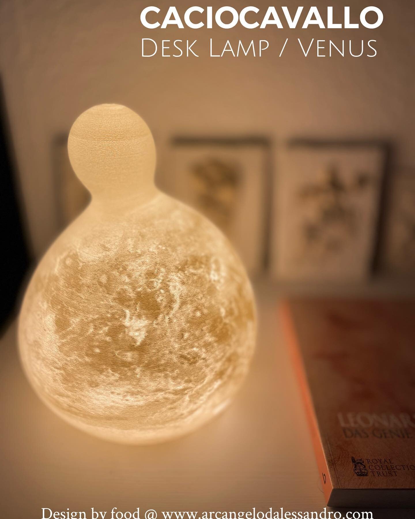 #lamp #design #designlamp #uniquedesign #desklamp #3dprinteddesign #luxurydesign #lifestyle #computationaldesign @arcangelodesign