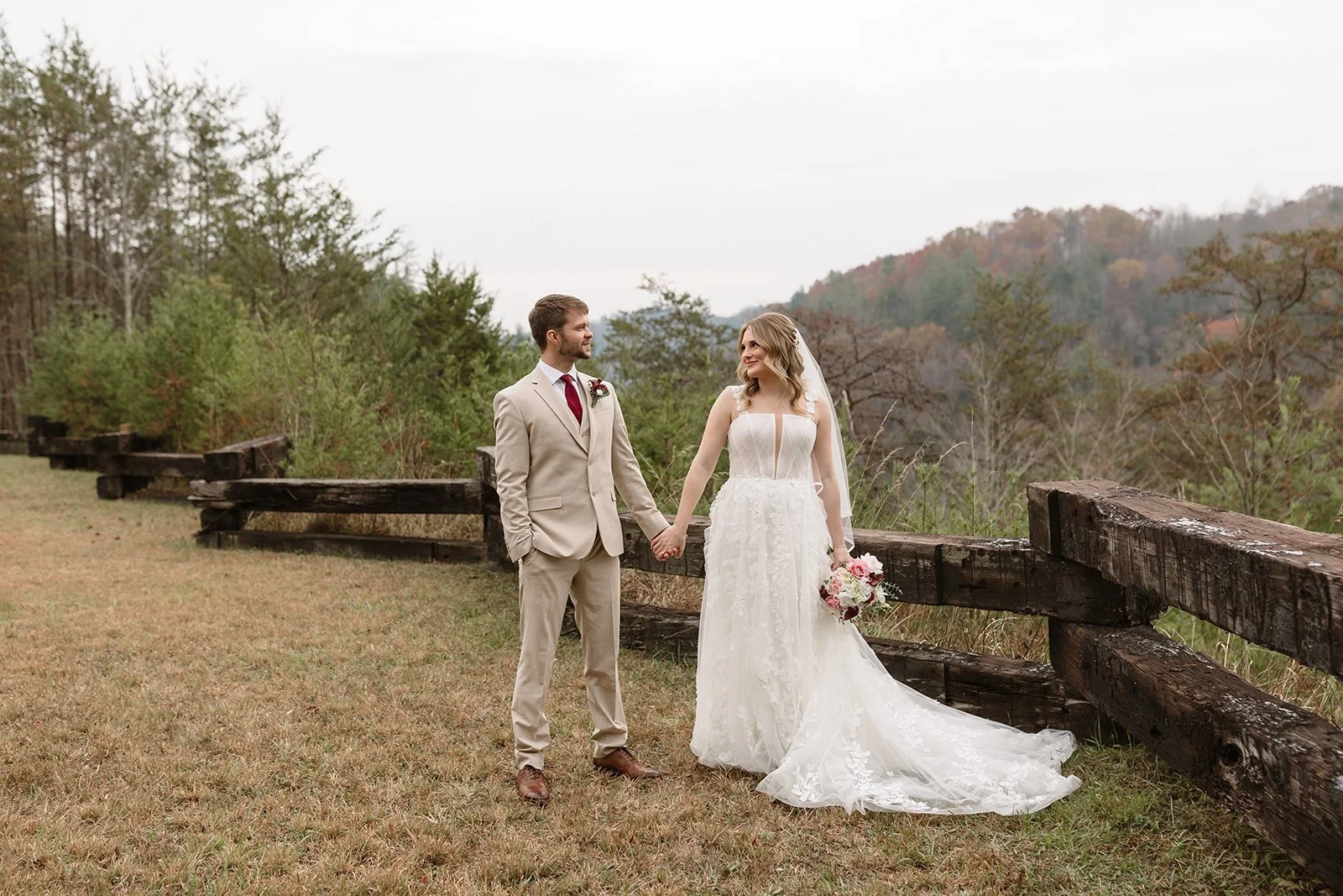 Moody Mountain Wedding + Hike in Red River Gorge