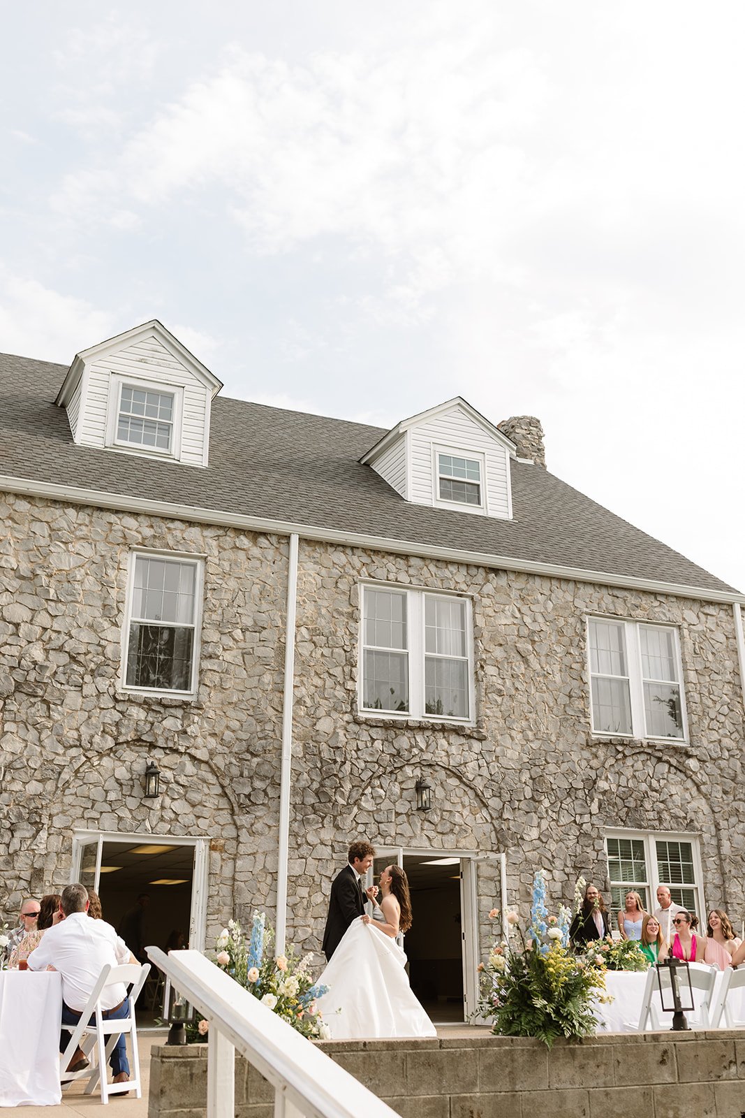 May Wedding at The Murray Woman’s Club