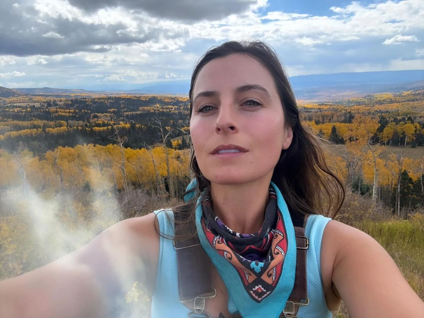 Hello world, it&rsquo;s your girl 🫶🏽
Here to let you know I&rsquo;m playing a writers round with some dear friends, @_marina_madden and @hannahdelynn on Monday, December 8th at @vinyltapnashville . 7pm, free. Sure would love to see you.