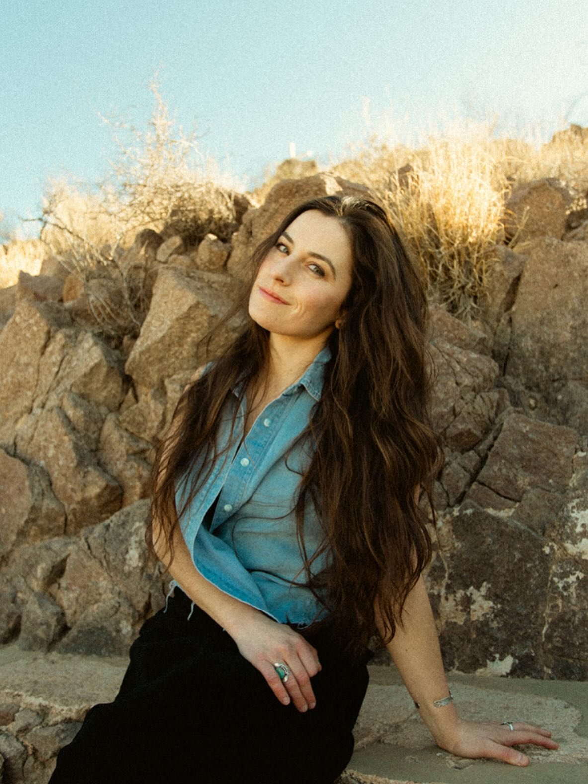 3.27.26 ❤️&zwj;🔥

Next week marks a new era for your sister-lover-friend. Made possible by many helping hearts and hands. Pre-save link in my bio.

Photo by @natiacinco