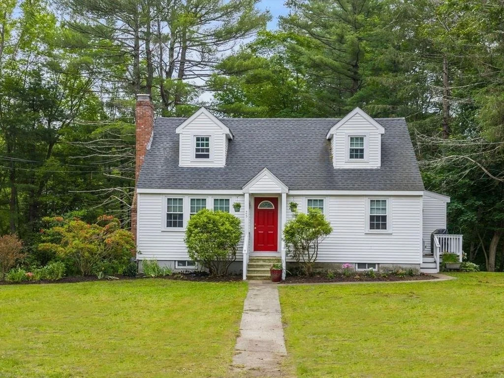 Can I Keep My House If I File Chapter 7 Bankruptcy in Massachusetts?