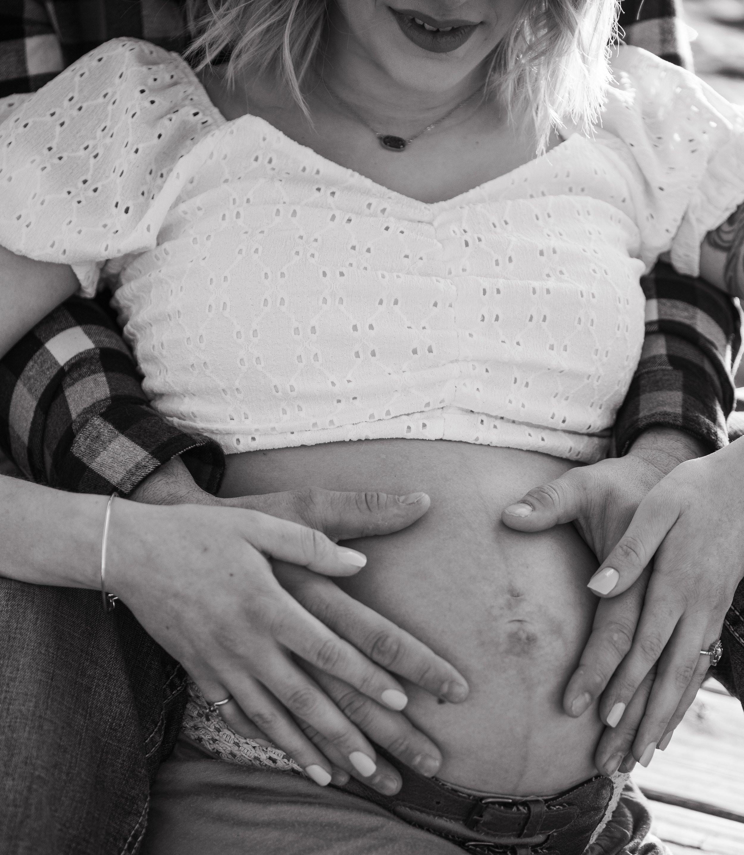 B&amp;W maternity photos