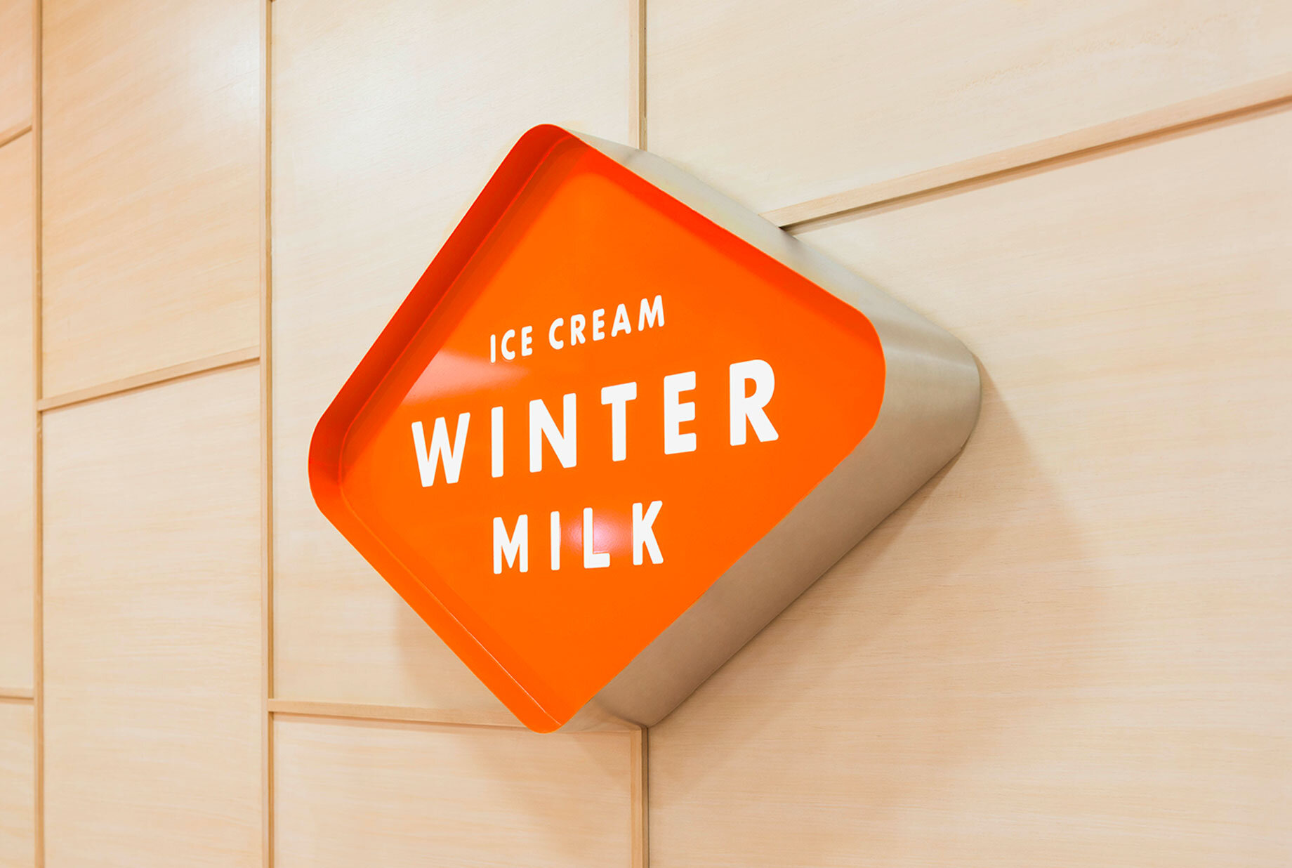 winter-milk-anagrama-studio-branding-packaging-new-public-7.jpg