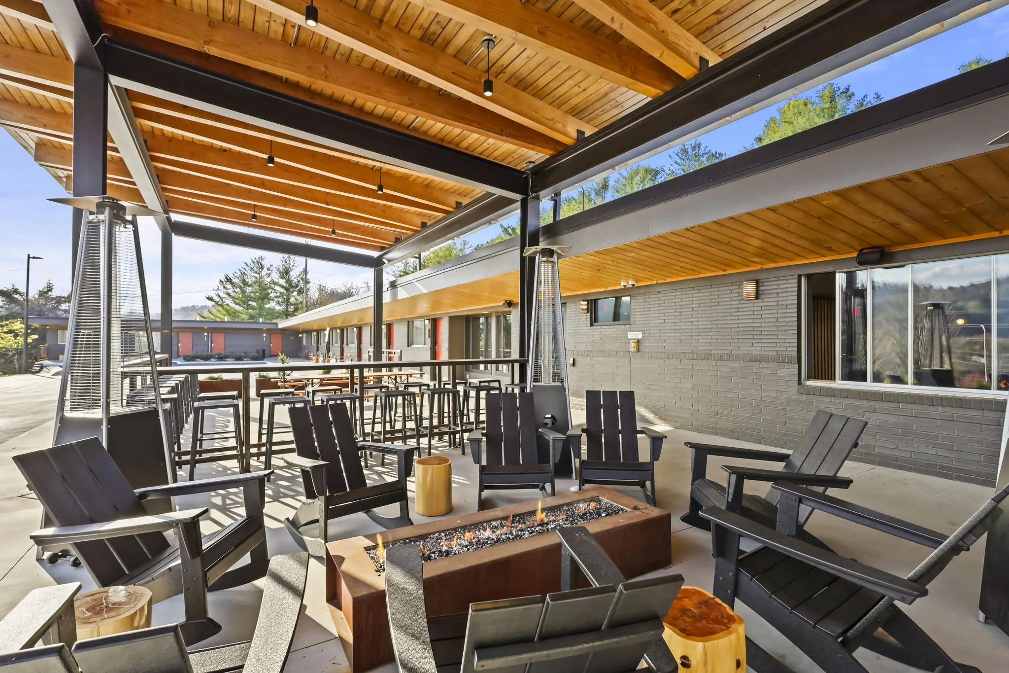 40-web-or-mls-1377-blowing-rock-rd.jpg