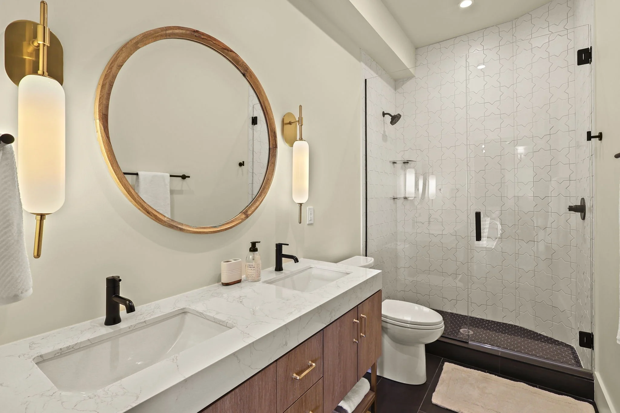 80-web-or-mls-829-wonderland-trail.jpg
