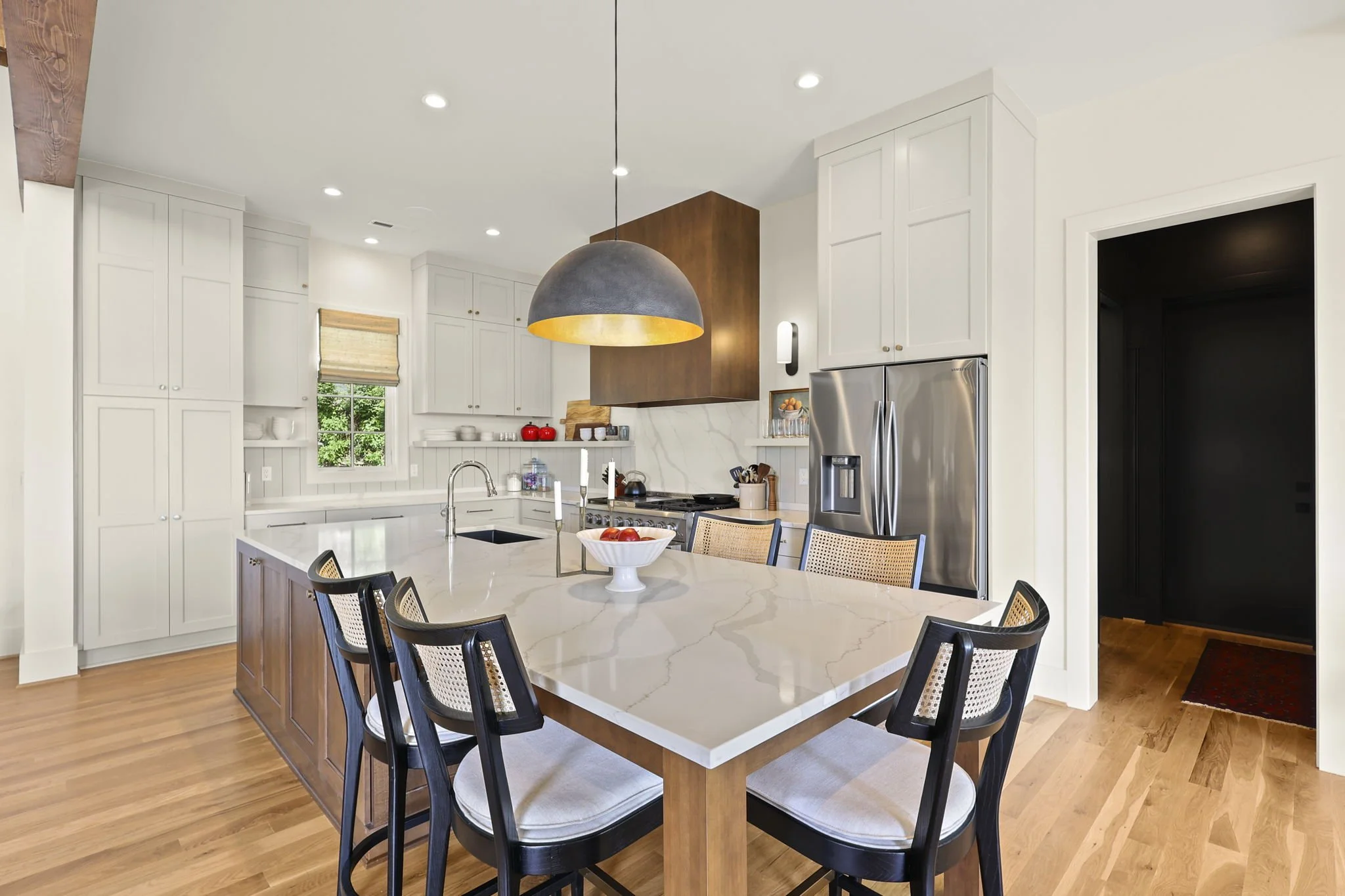 153-web-or-mls-829-wonderland-trail.jpg