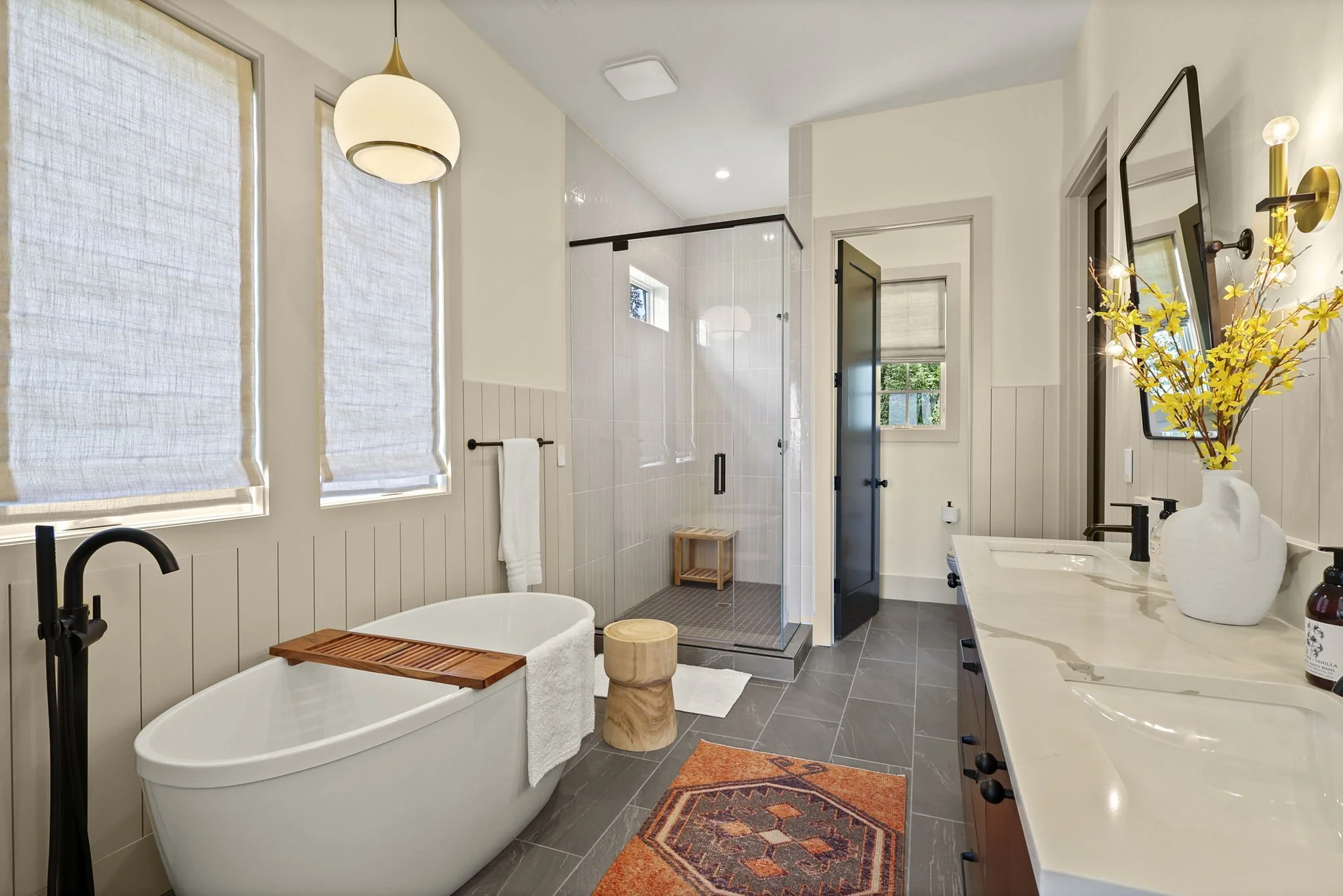 109-web-or-mls-829-wonderland-trail.jpg