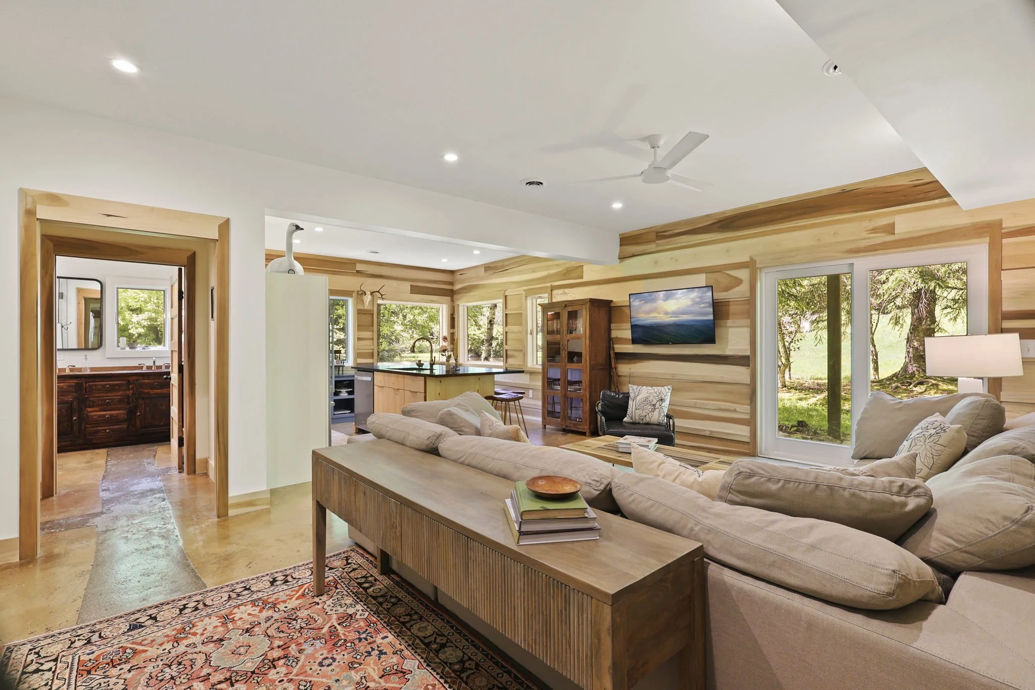 200-web-or-mls-829-wonderland-trail.jpg