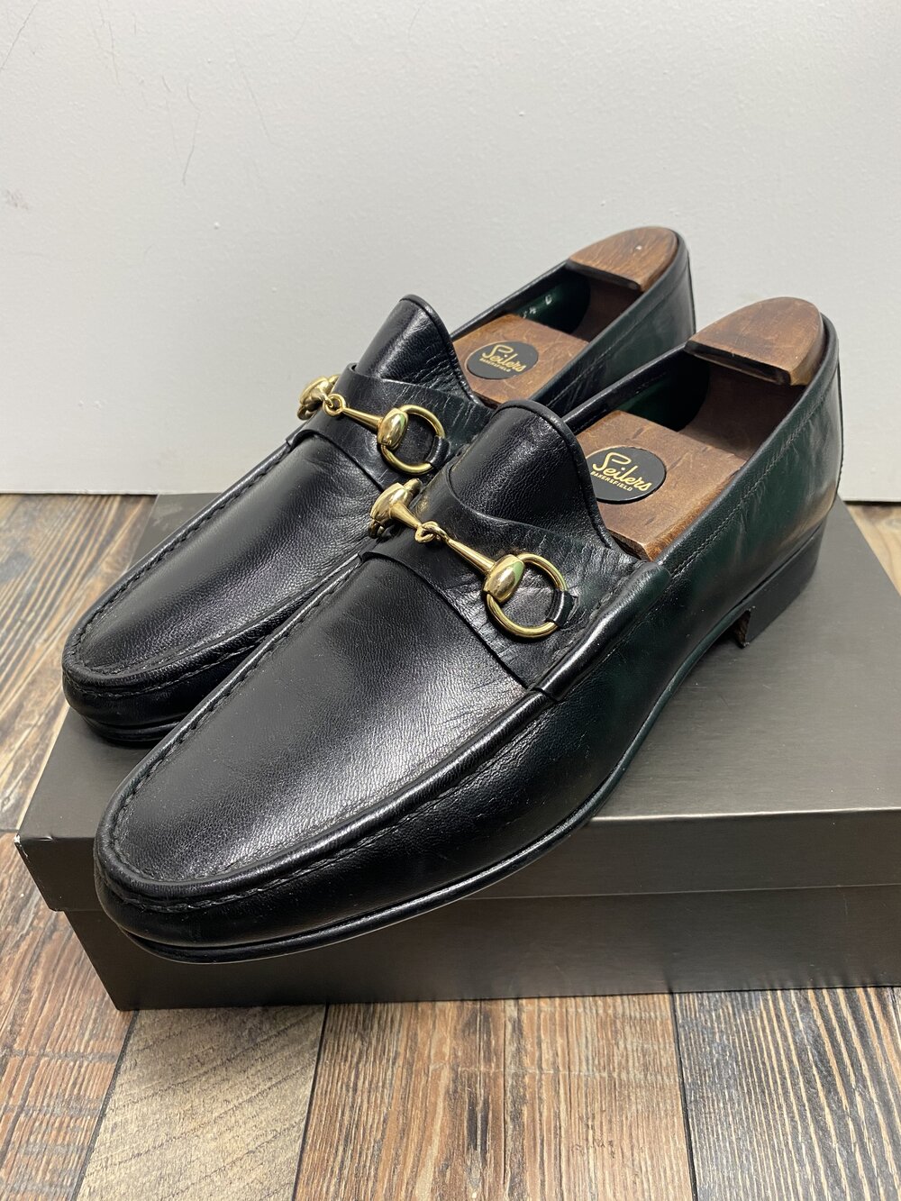 Gucci Men's Leather Cap-Toe Dress Shoes – Lady Selection Inc