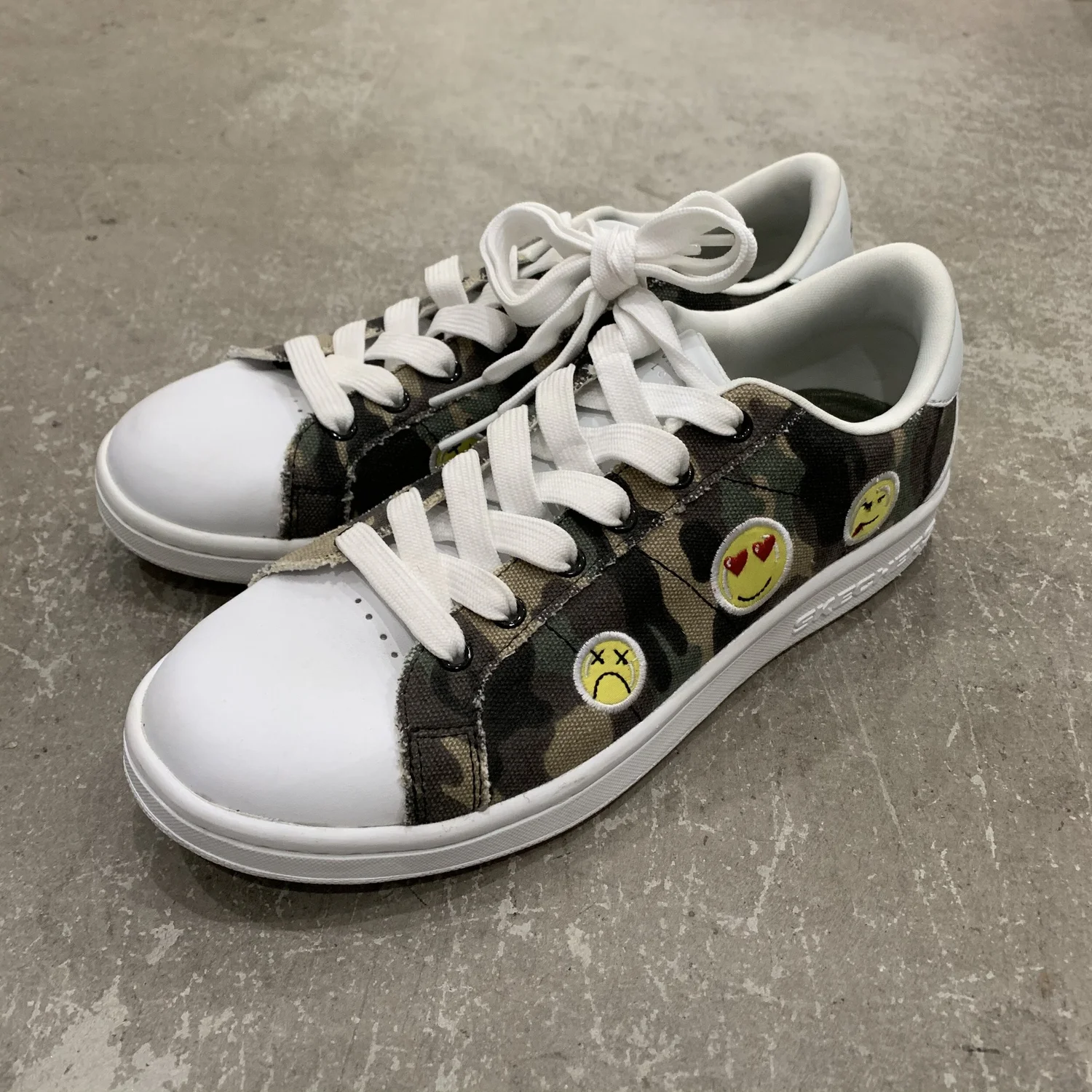 (◡‿◡ฺ✿) Get the look of LOVE wearing Skechers x JGoldcrown