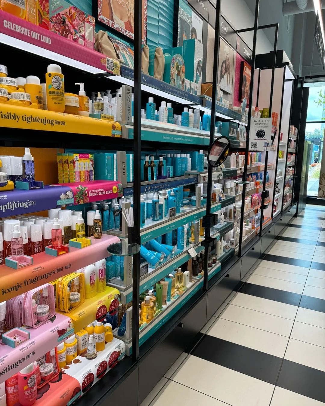 The fall haul is calling. From Sol de Janeiro&rsquo;s cozy body mists to hydrating must-haves by The Ordinary and Glow Recipe, @Sephora has everything you need for your self-care era. Summer skin isn&rsquo;t just a season, it&rsquo;s a year-round vib