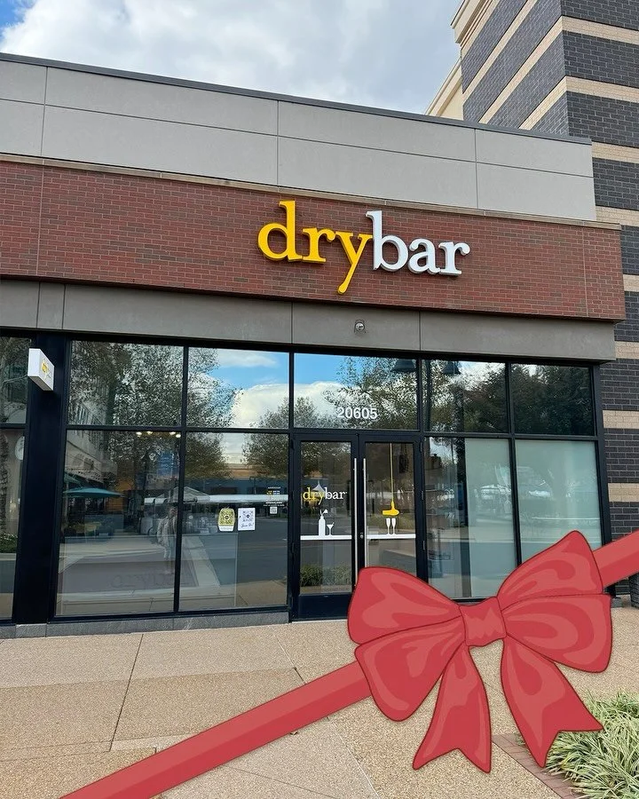 The best part of the Tree Lighting? Following the Tree Path and finding a little holiday magic along the way.

From keepsake jewelry to glow-up beauty gifts, to special offers, and cozy winter style, these One Loudoun favorites are adding something s