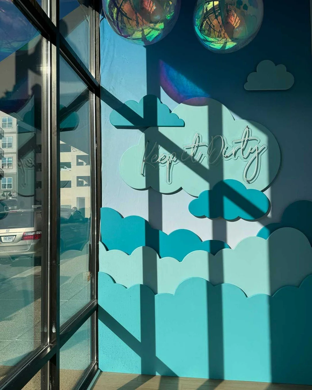 @cloudfizzco is here, and your soda game will never be the same. This artisanal dirty soda shop brings the West Coast phenomenon to the East Coast with creative flavor combinations, fun seasonal twists, and their signature cold foam. 

Build your own