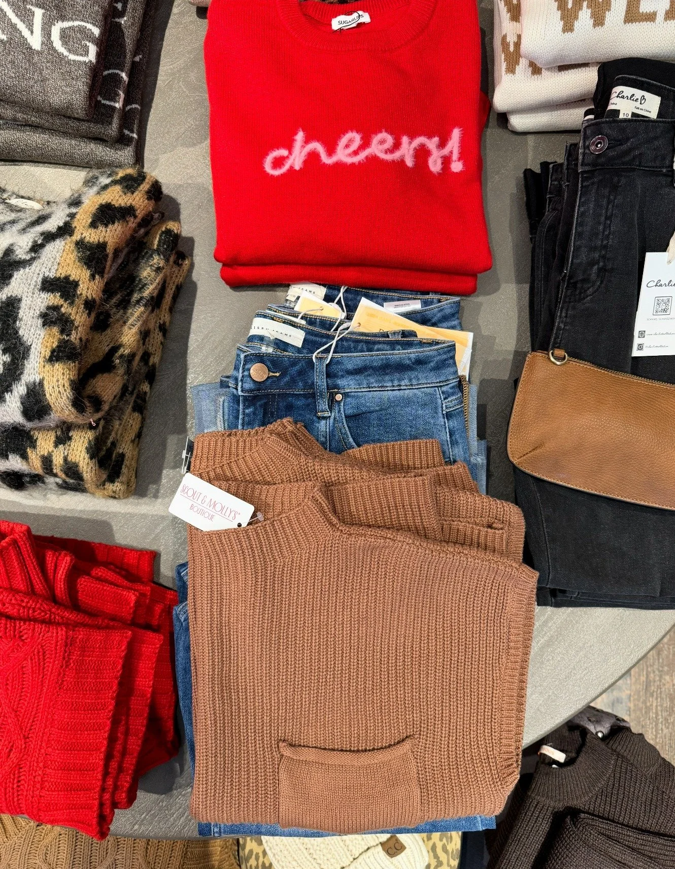 For the woman who loves great accessories, cozy knits, or the latest denim trends, @scoutandmollys is full of giftable finds. It&rsquo;s the kind of shopping that feels fun and effortless, especially during the holidays.