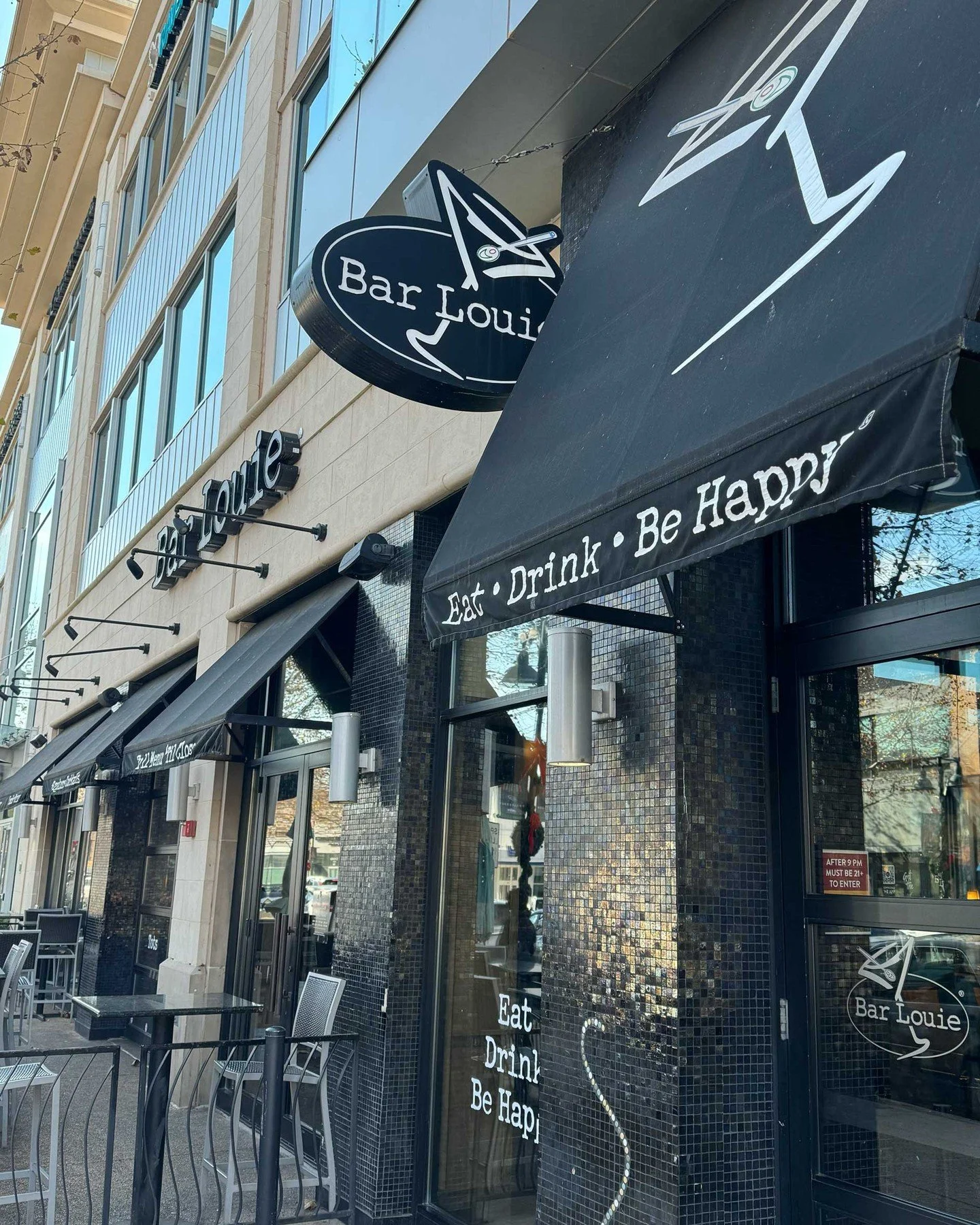 Game day is better with good food, good friends, and the right atmosphere. @barlouie brings the energy with game-day specials, bar bites, and beer bucket deals that make watching with friends more fun. Grab a seat, order a round, and catch the game.
