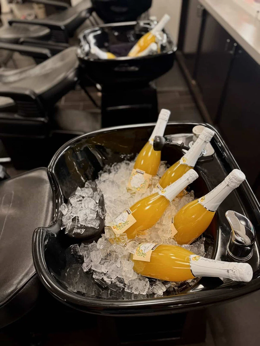 @evolve_oneloudoun turns 10 at One Loudoun! 🎉

From February 3&ndash;7, Evolve Salon &amp; Spa is celebrating 10 years of helping our community look and feel their best, and they&rsquo;re doing it the only way that makes sense: with a weeklong celeb